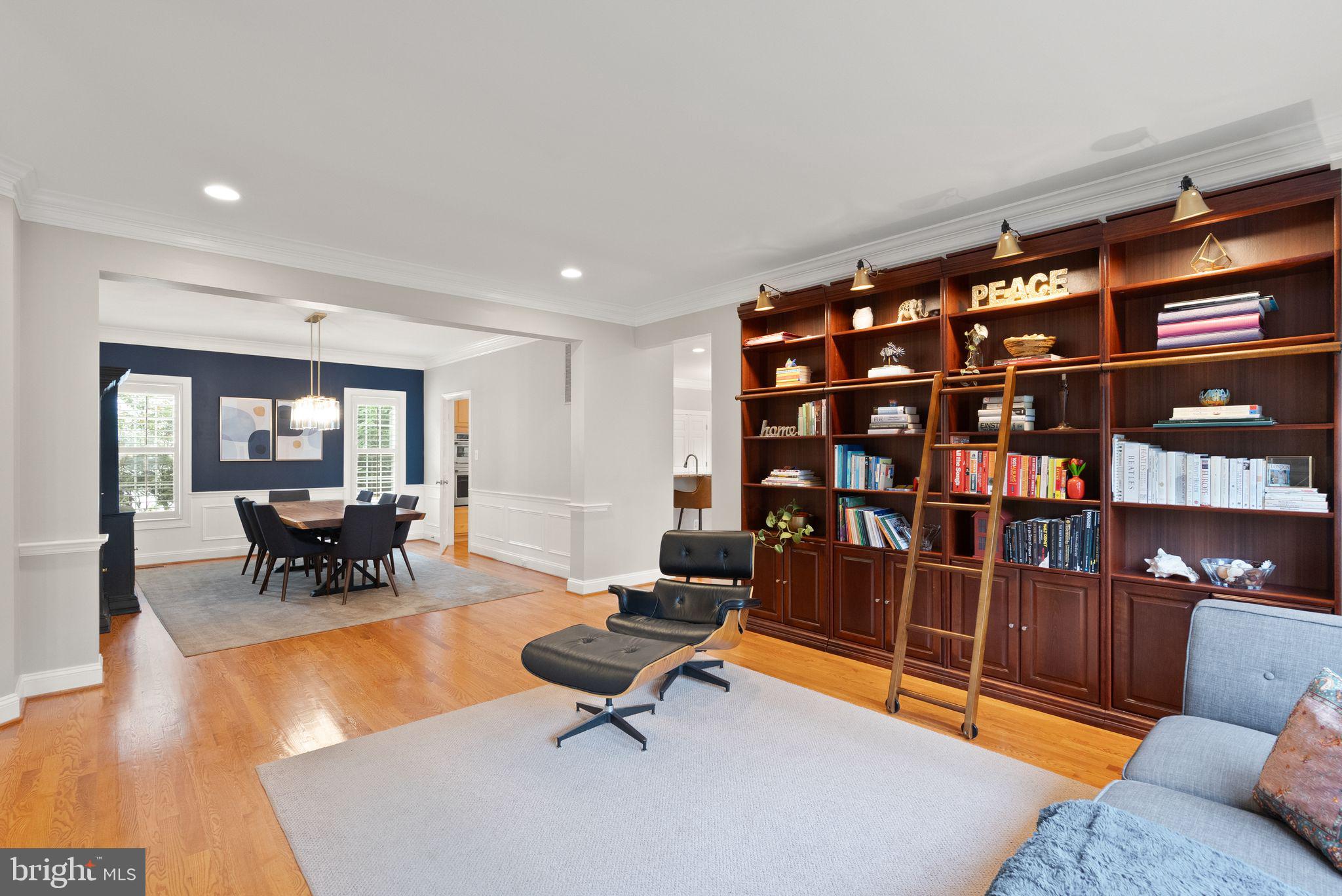 CHURCHILL - Residential