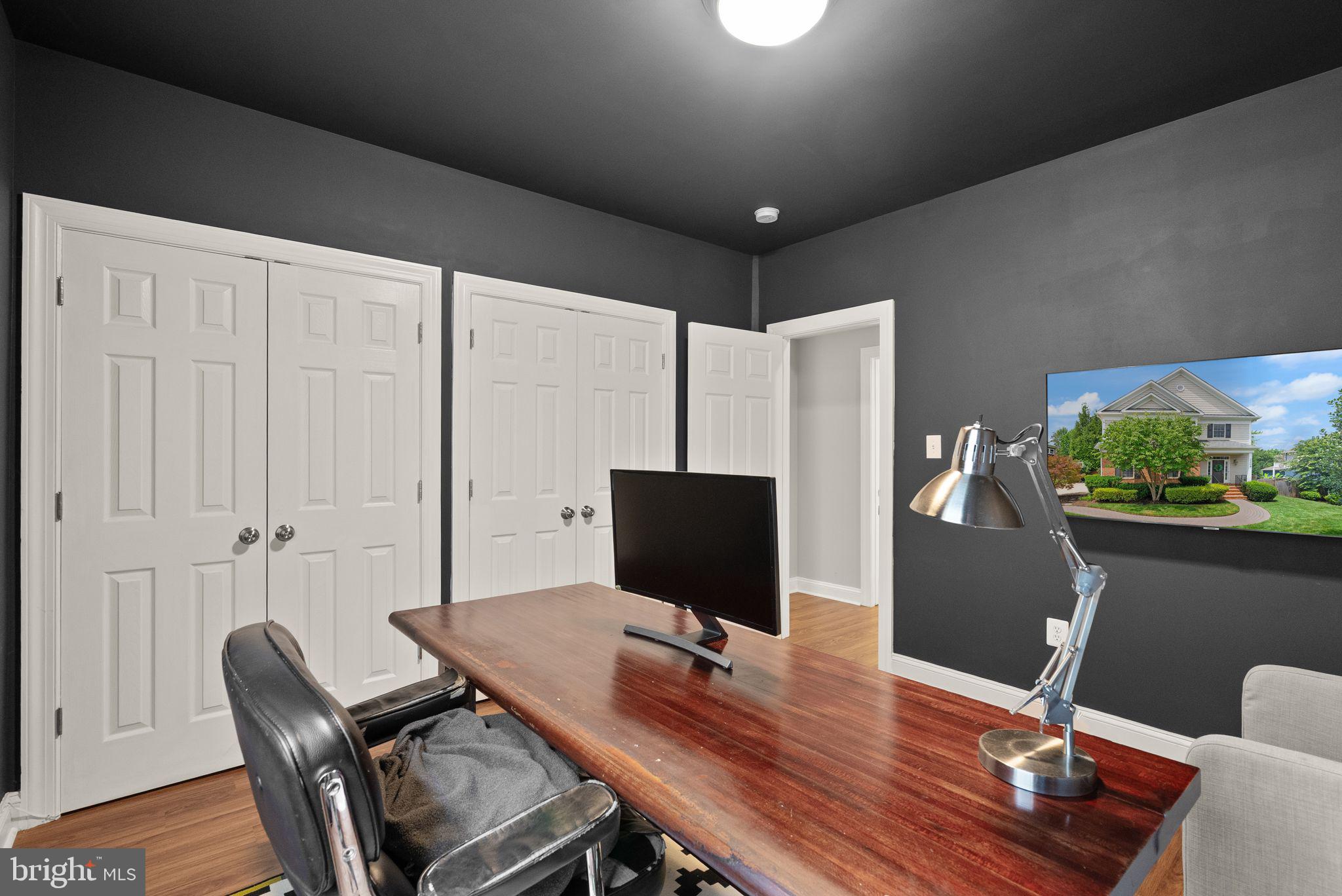 CHURCHILL - Residential