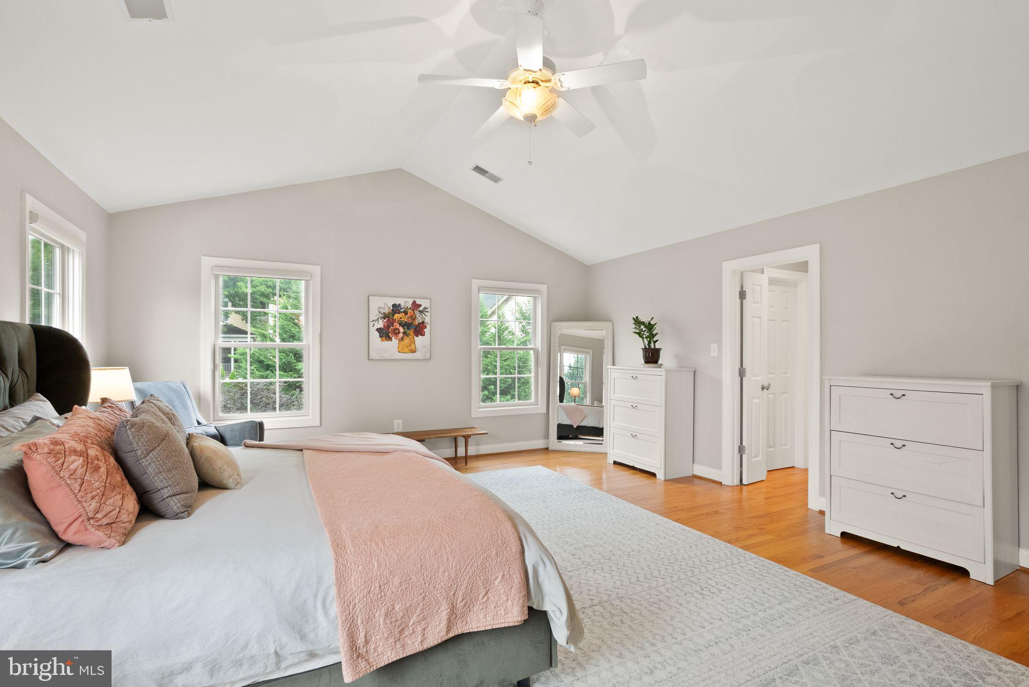 CHURCHILL - Residential