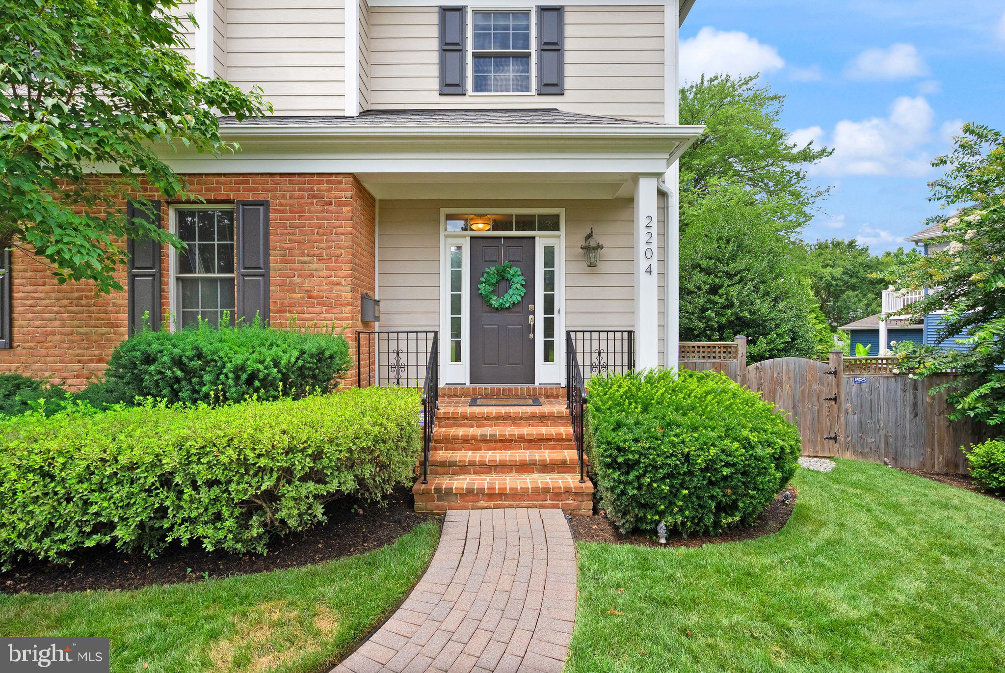 CHURCHILL - Residential