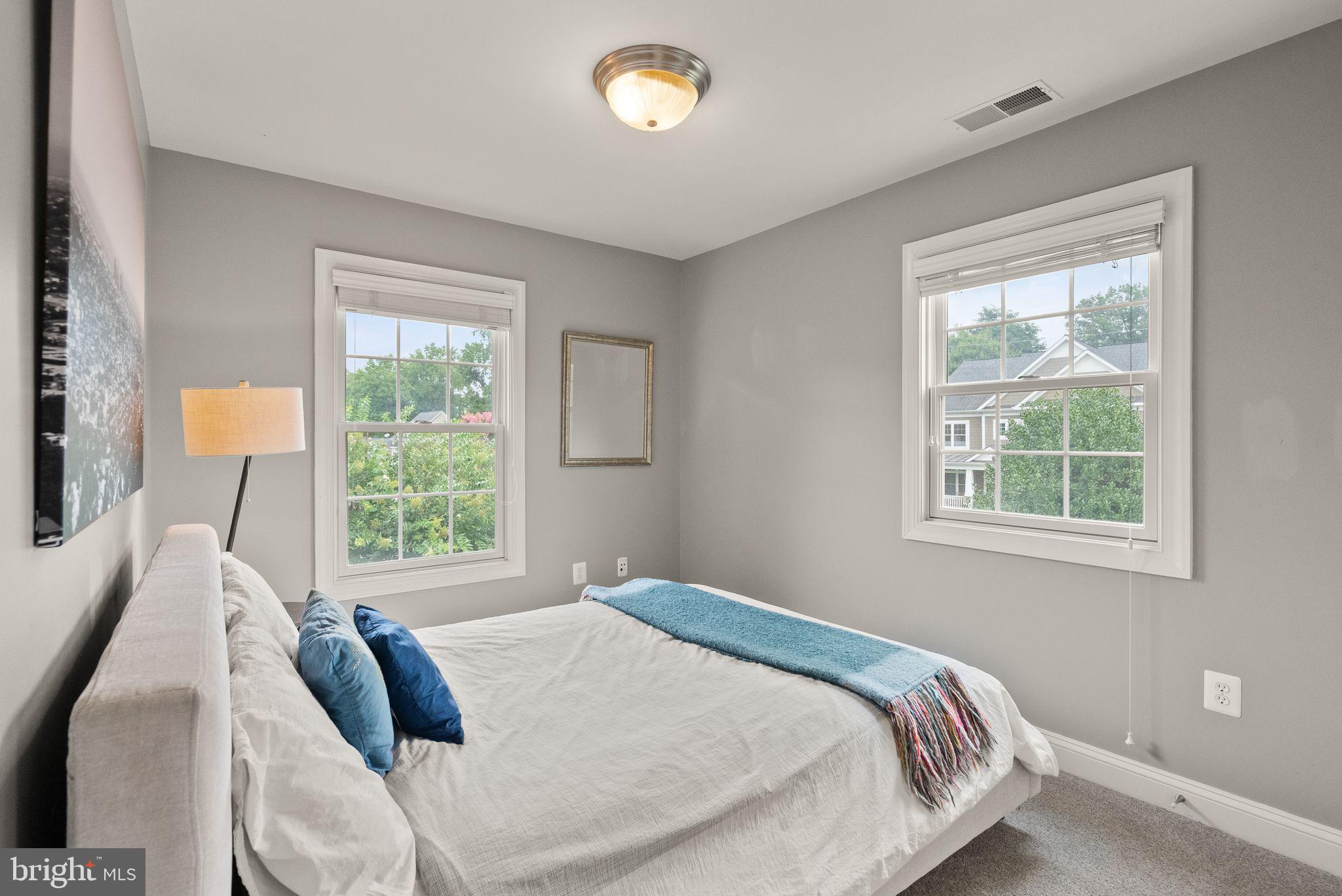 CHURCHILL - Residential