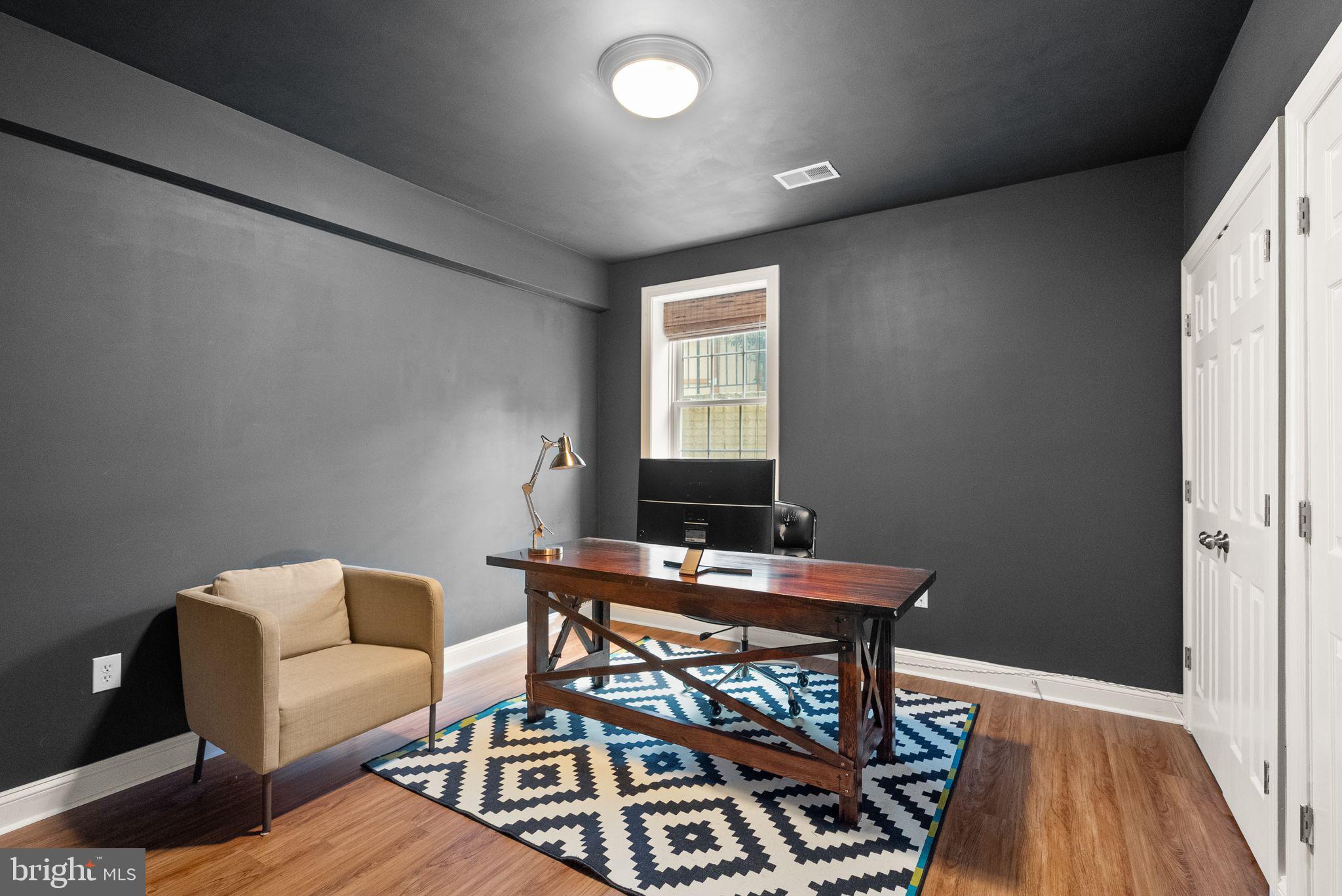 CHURCHILL - Residential