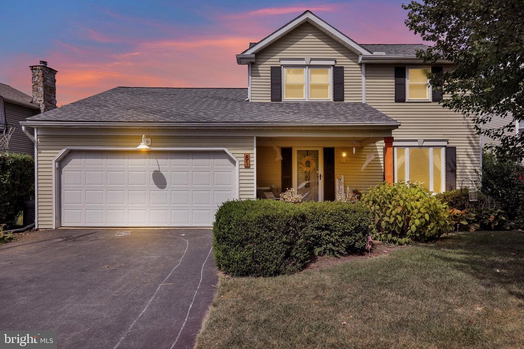 Photo of 81 W South Avenue, LANDISVILLE, PA 17538 (MLS # PALA2076670)