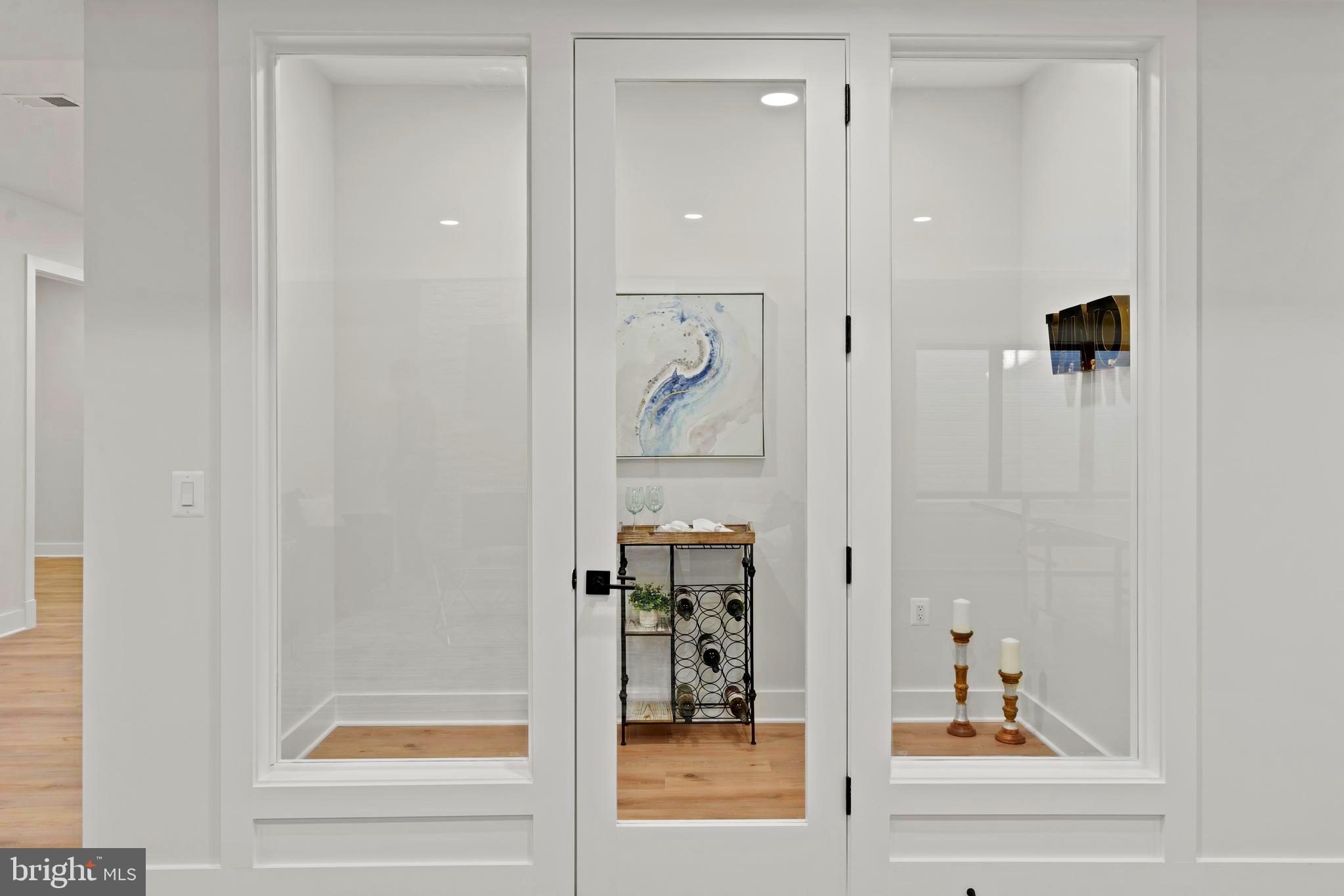 CONDON MANOR OF MCLEAN - Residential