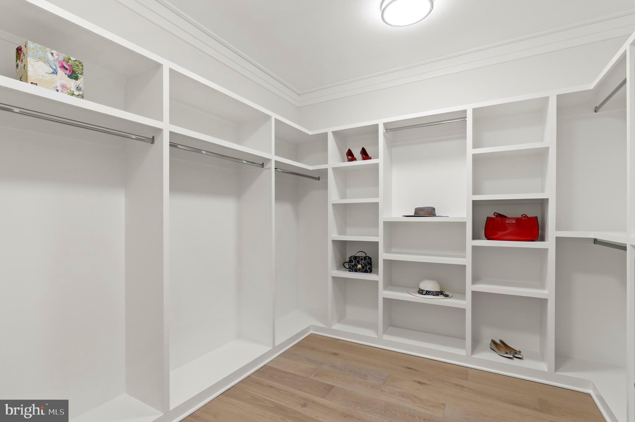 CONDON MANOR OF MCLEAN - Residential