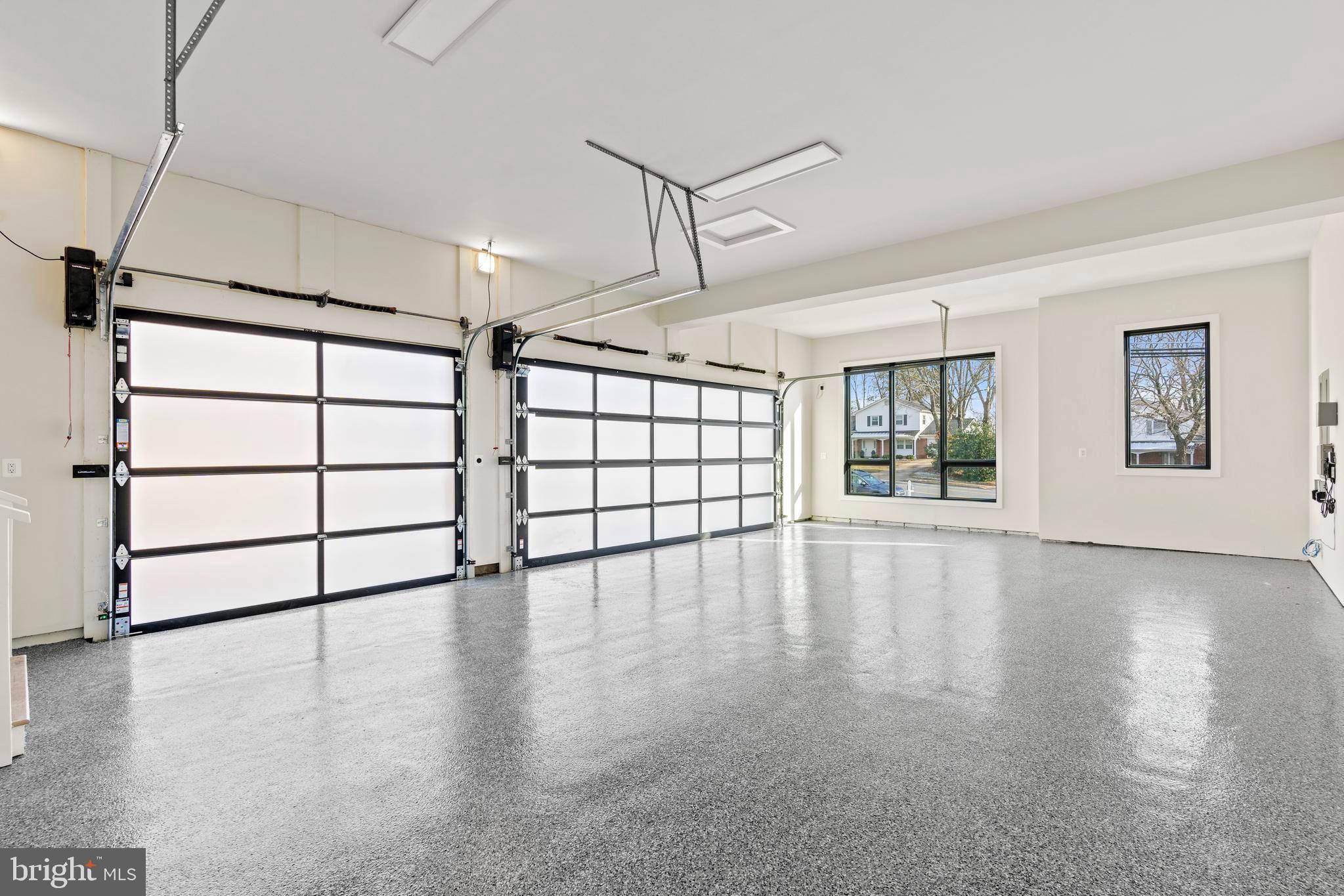 CONDON MANOR OF MCLEAN - Residential