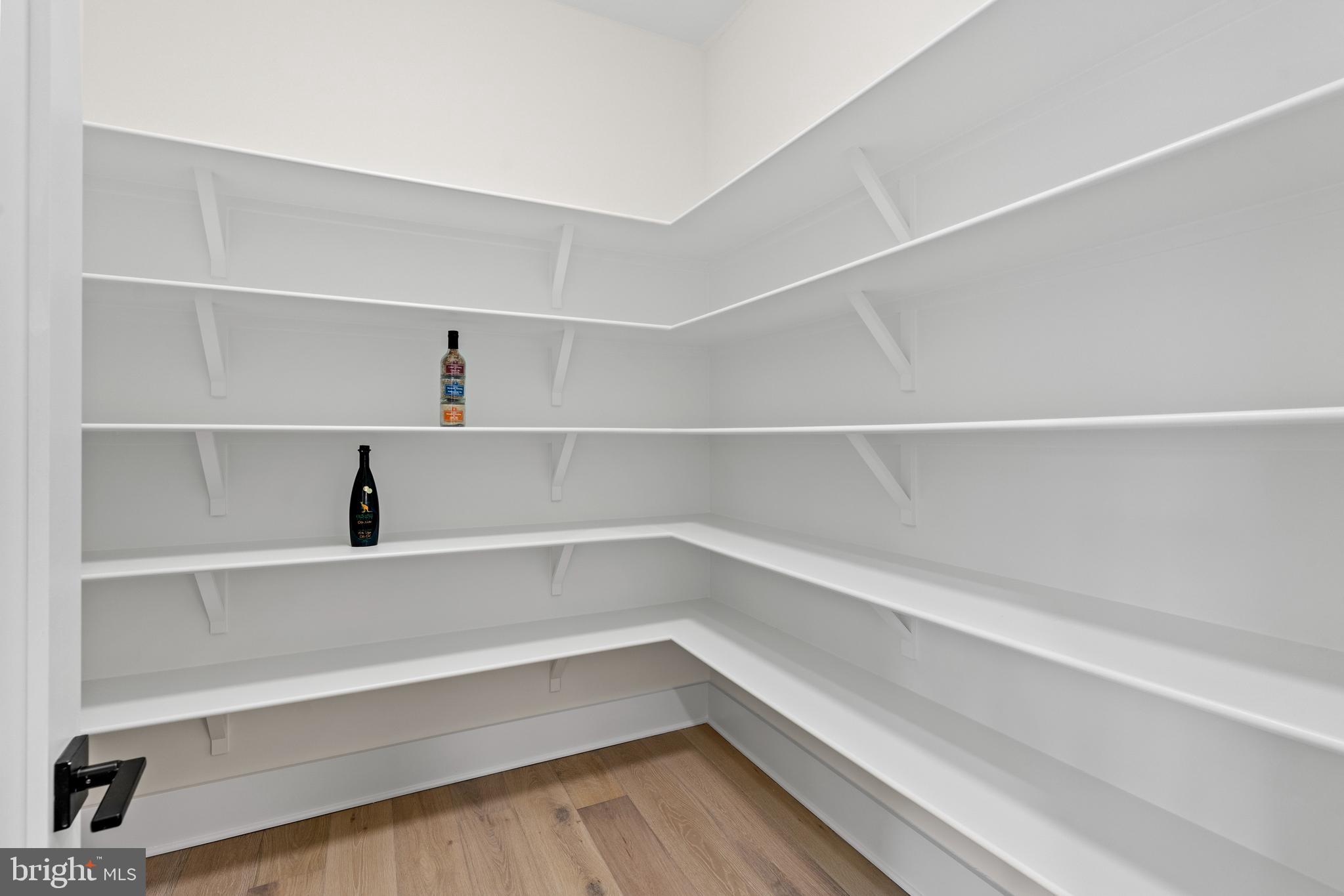 CONDON MANOR OF MCLEAN - Residential