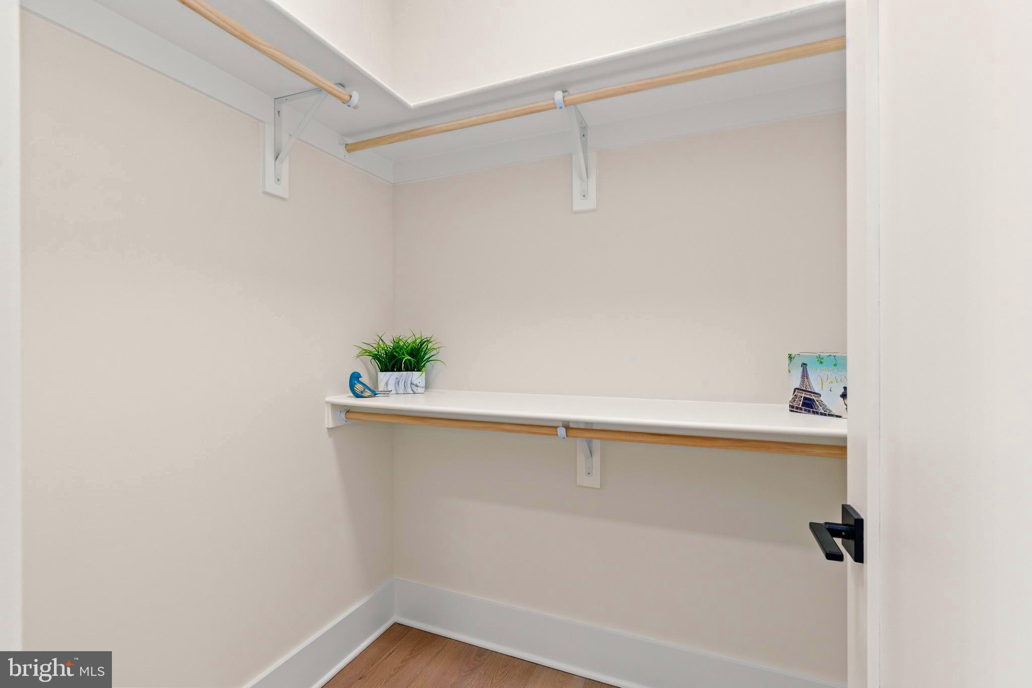 CONDON MANOR OF MCLEAN - Residential