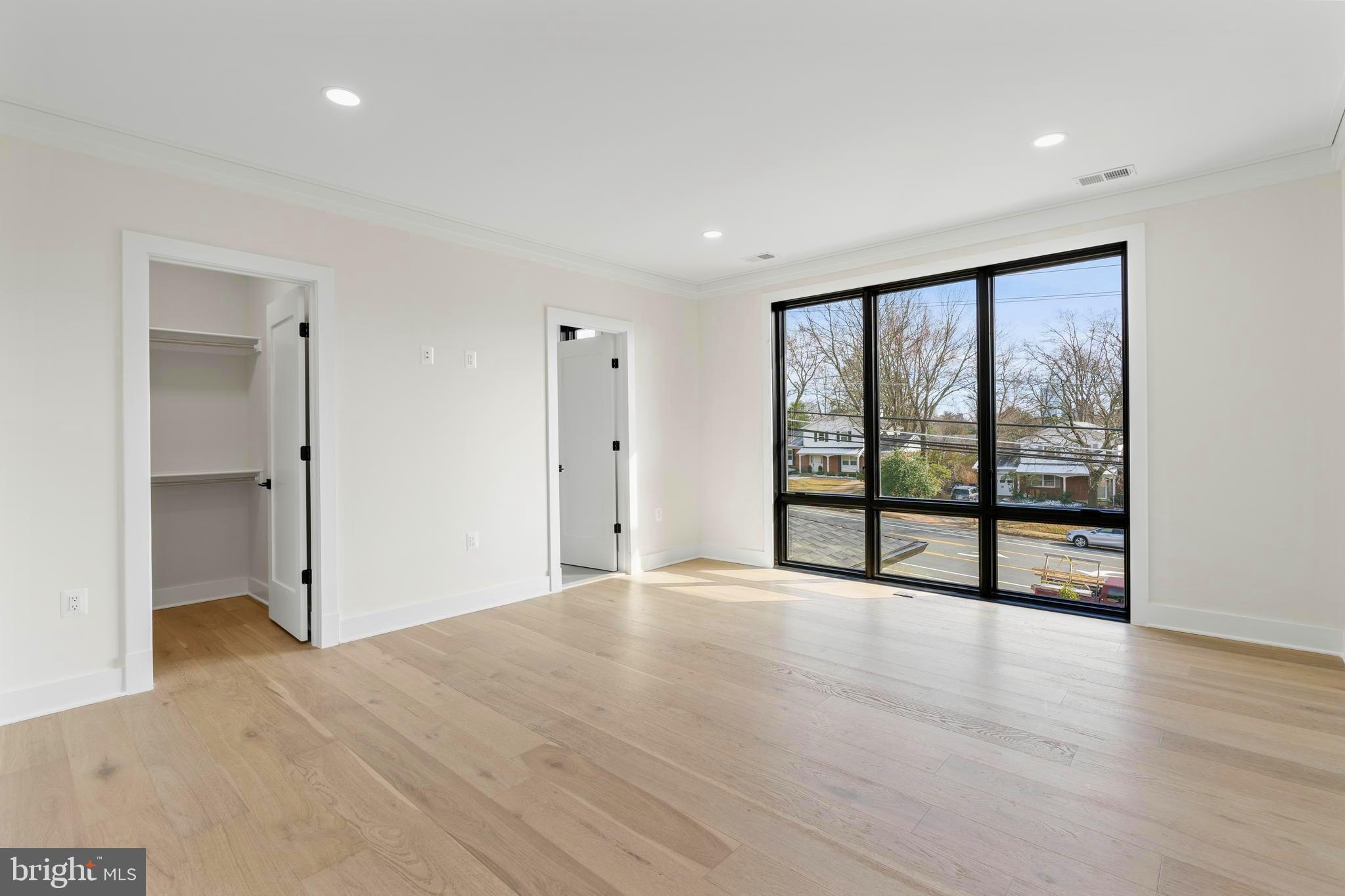 CONDON MANOR OF MCLEAN - Residential