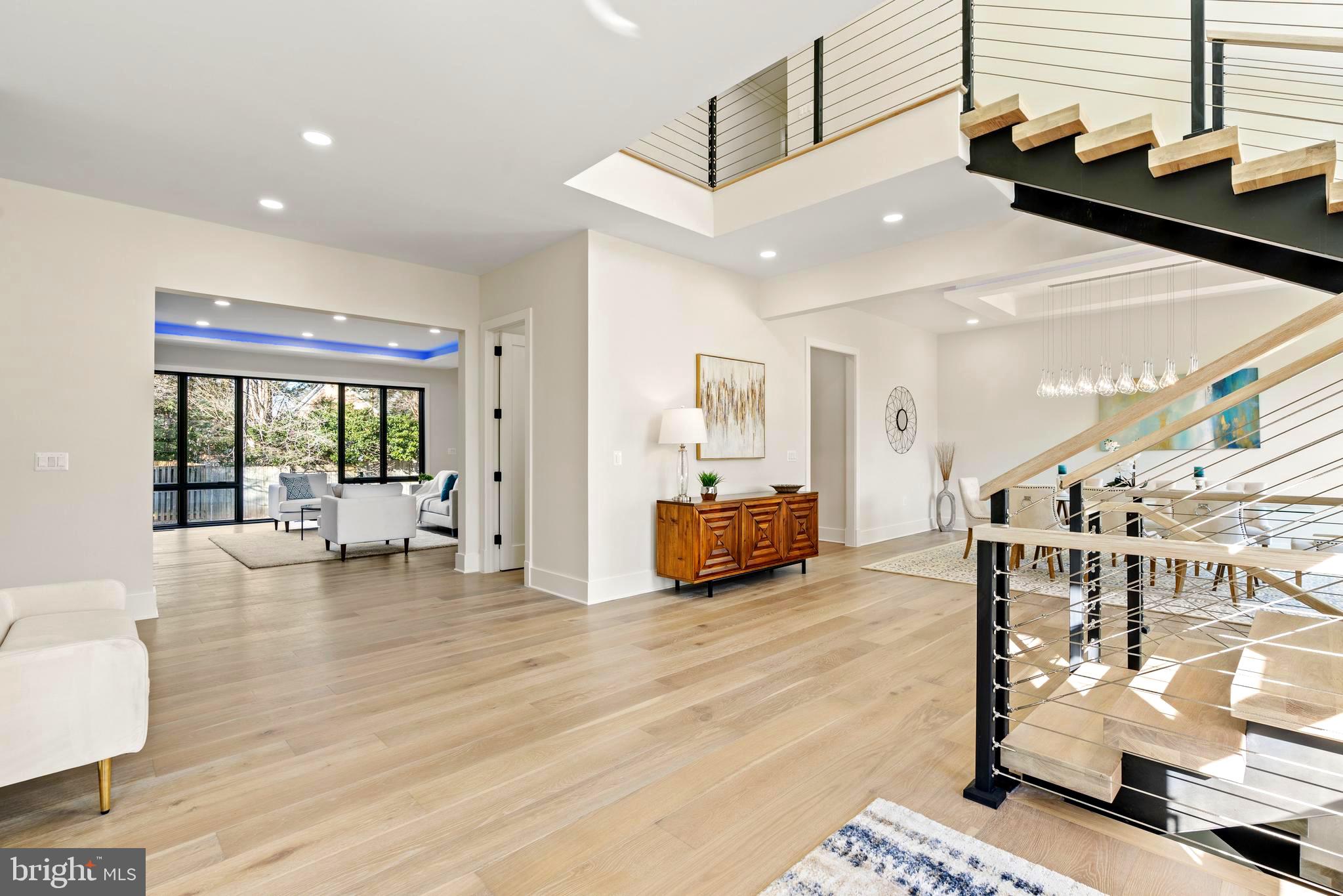 CONDON MANOR OF MCLEAN - Residential