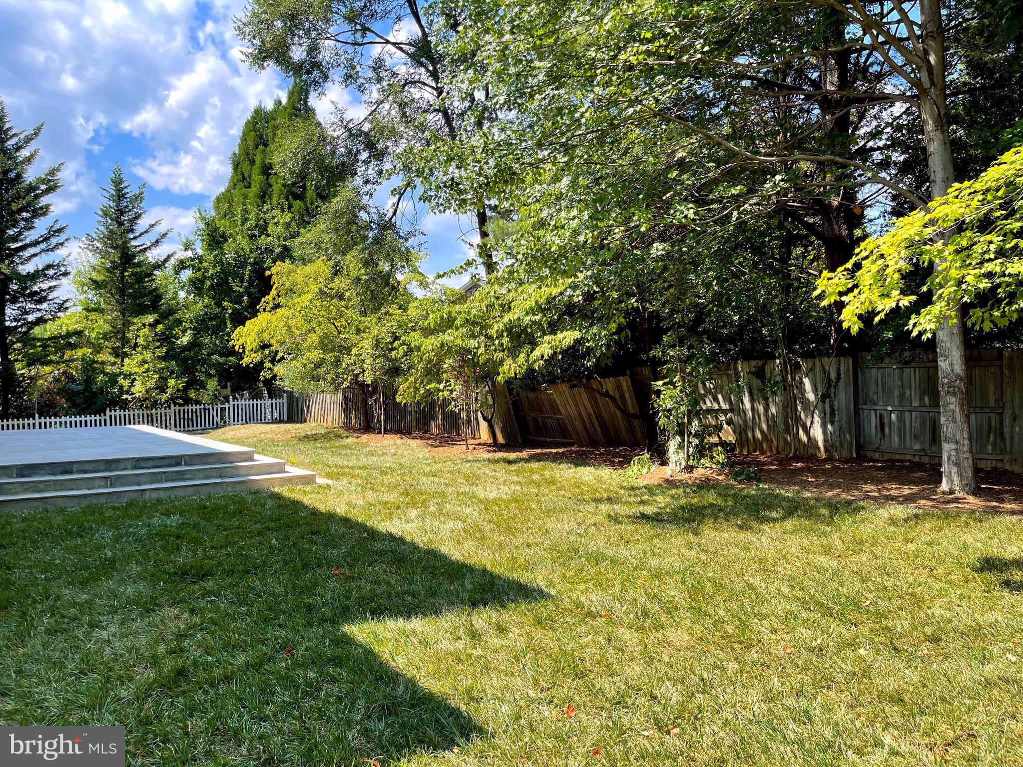 CONDON MANOR OF MCLEAN - Residential