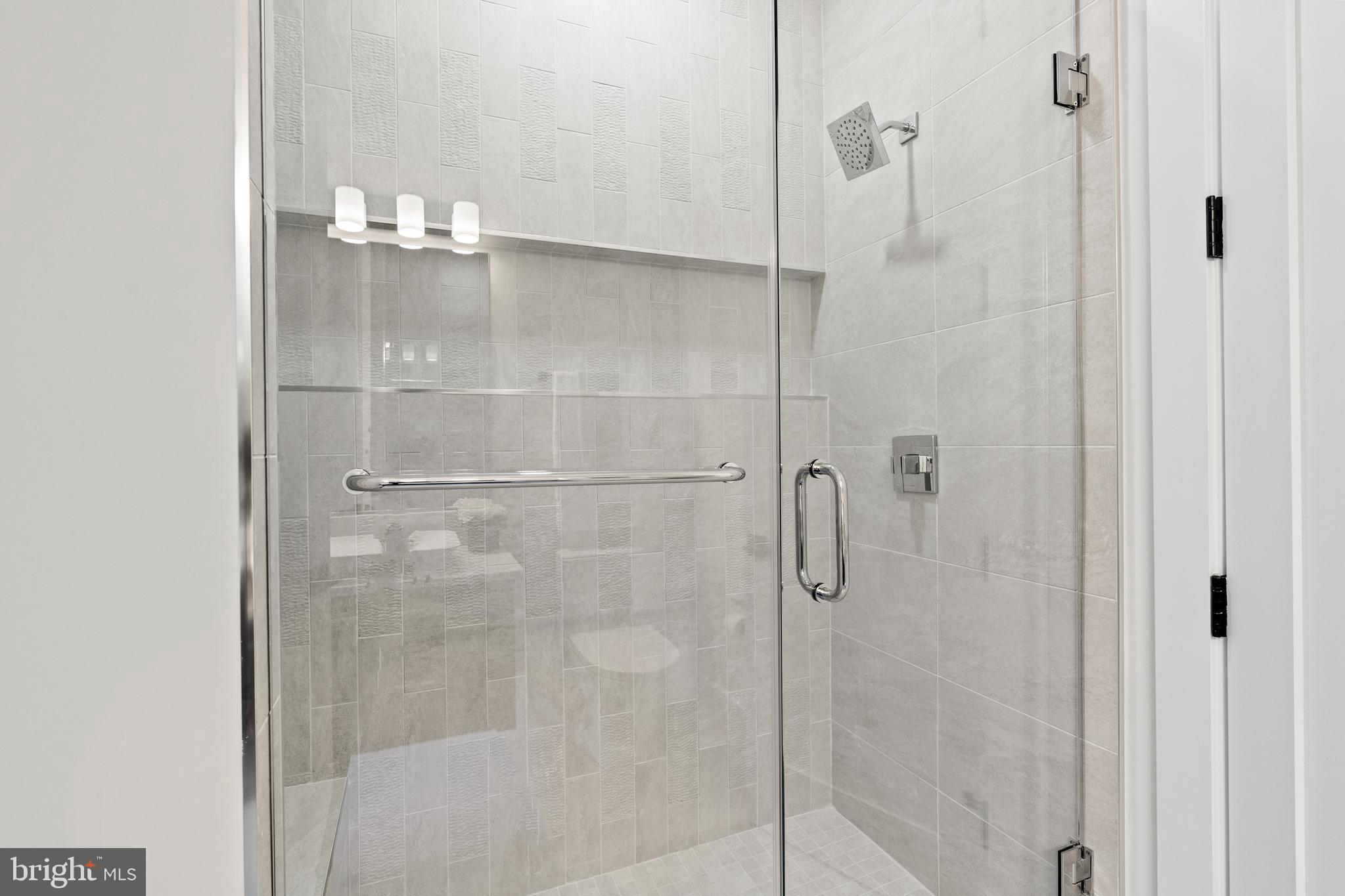 CONDON MANOR OF MCLEAN - Residential