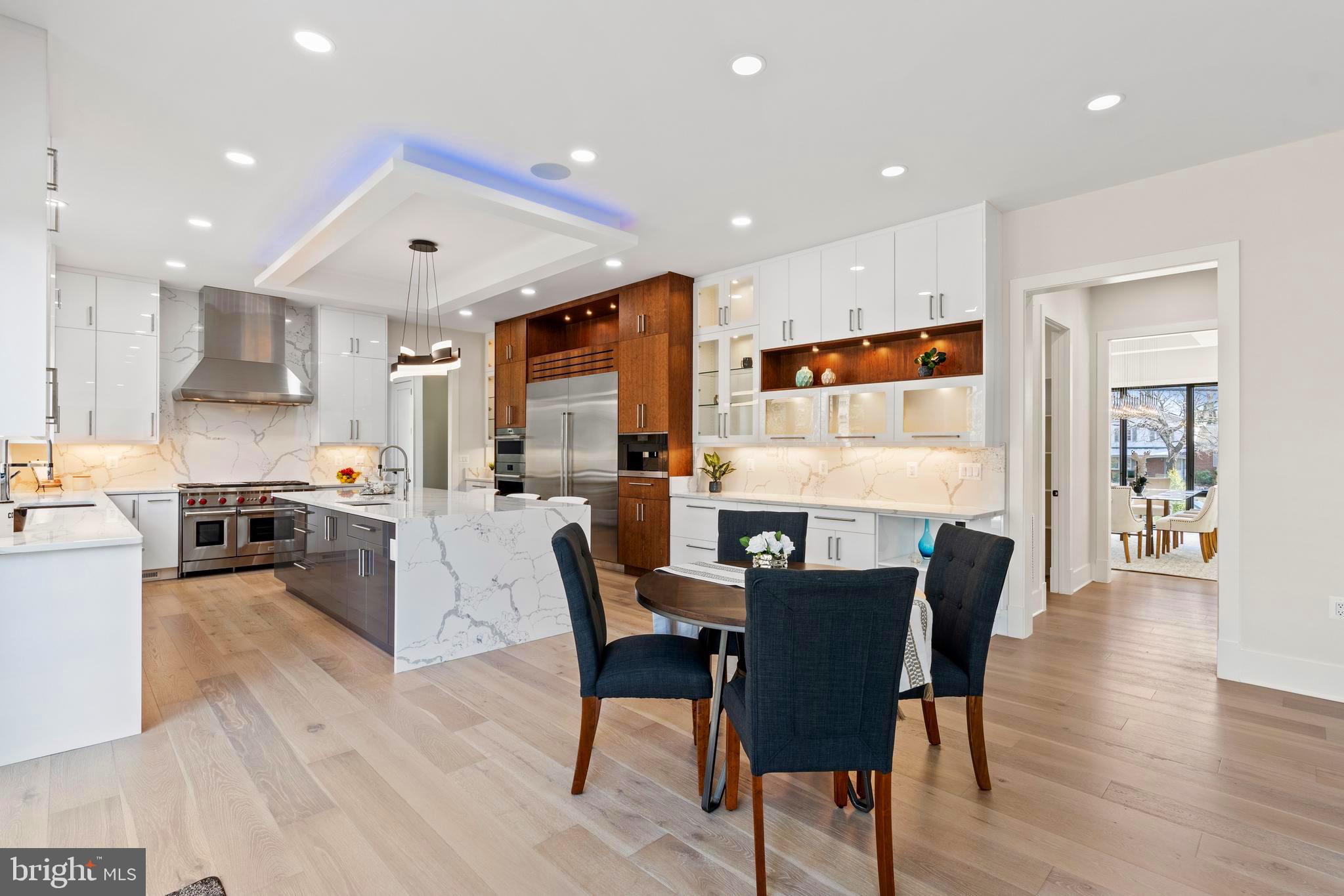 CONDON MANOR OF MCLEAN - Residential