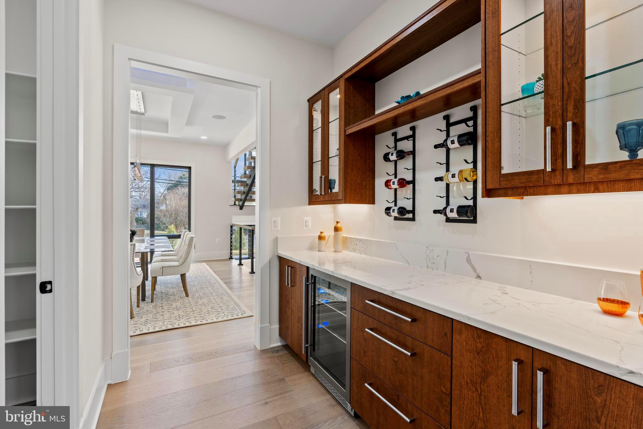 CONDON MANOR OF MCLEAN - Residential