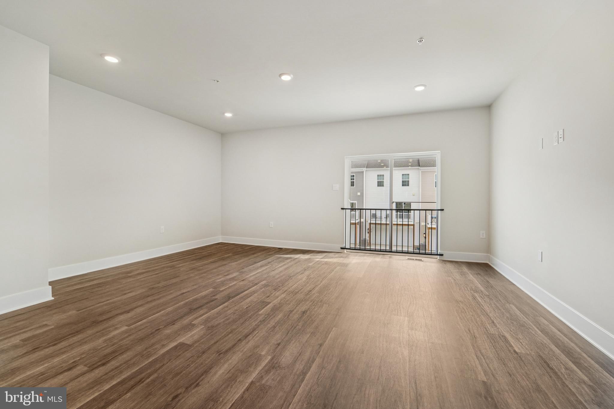 WATERMARK AT WESTPHALIA TOWN CENTER - Residential