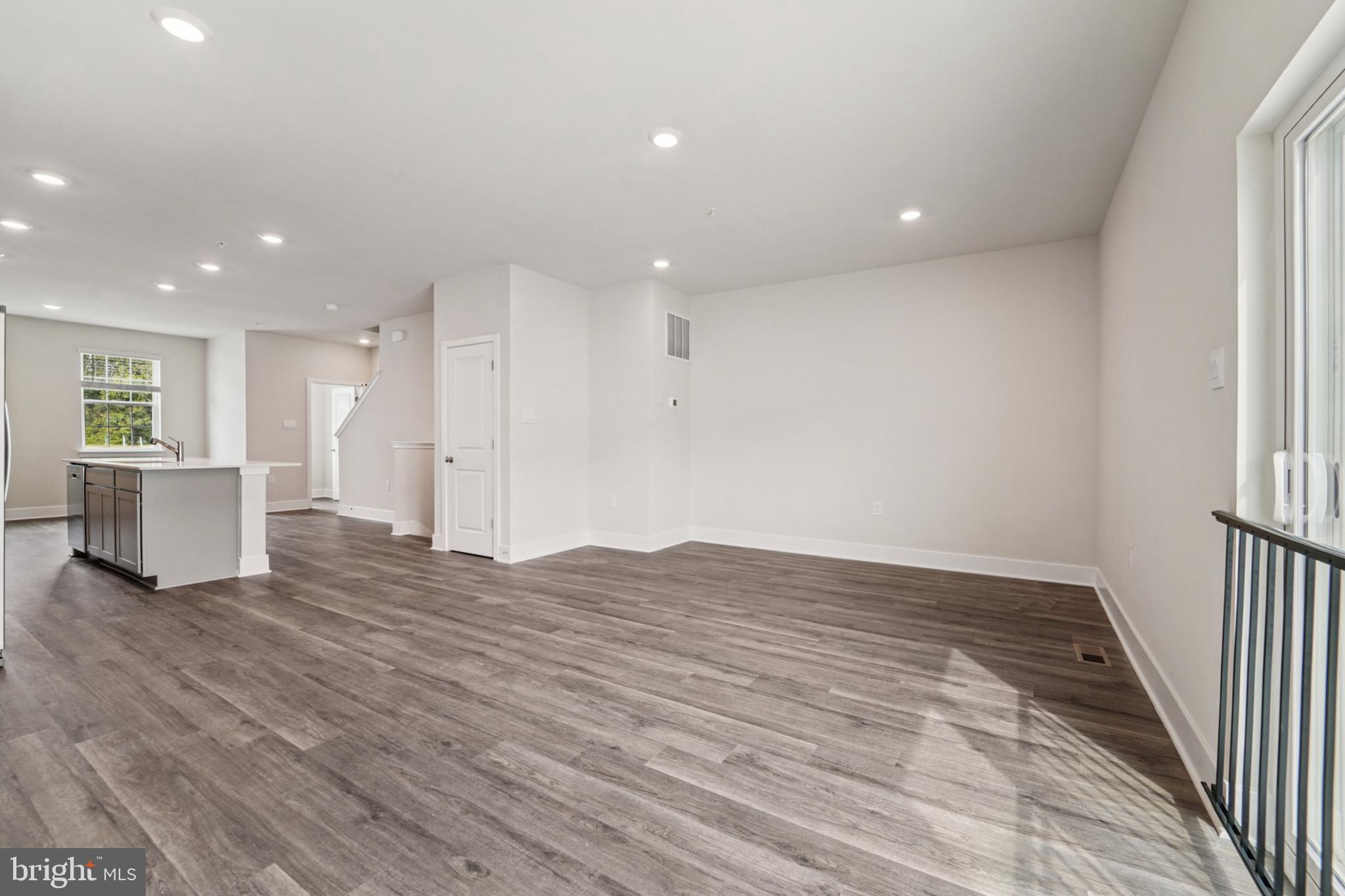 WATERMARK AT WESTPHALIA TOWN CENTER - Residential