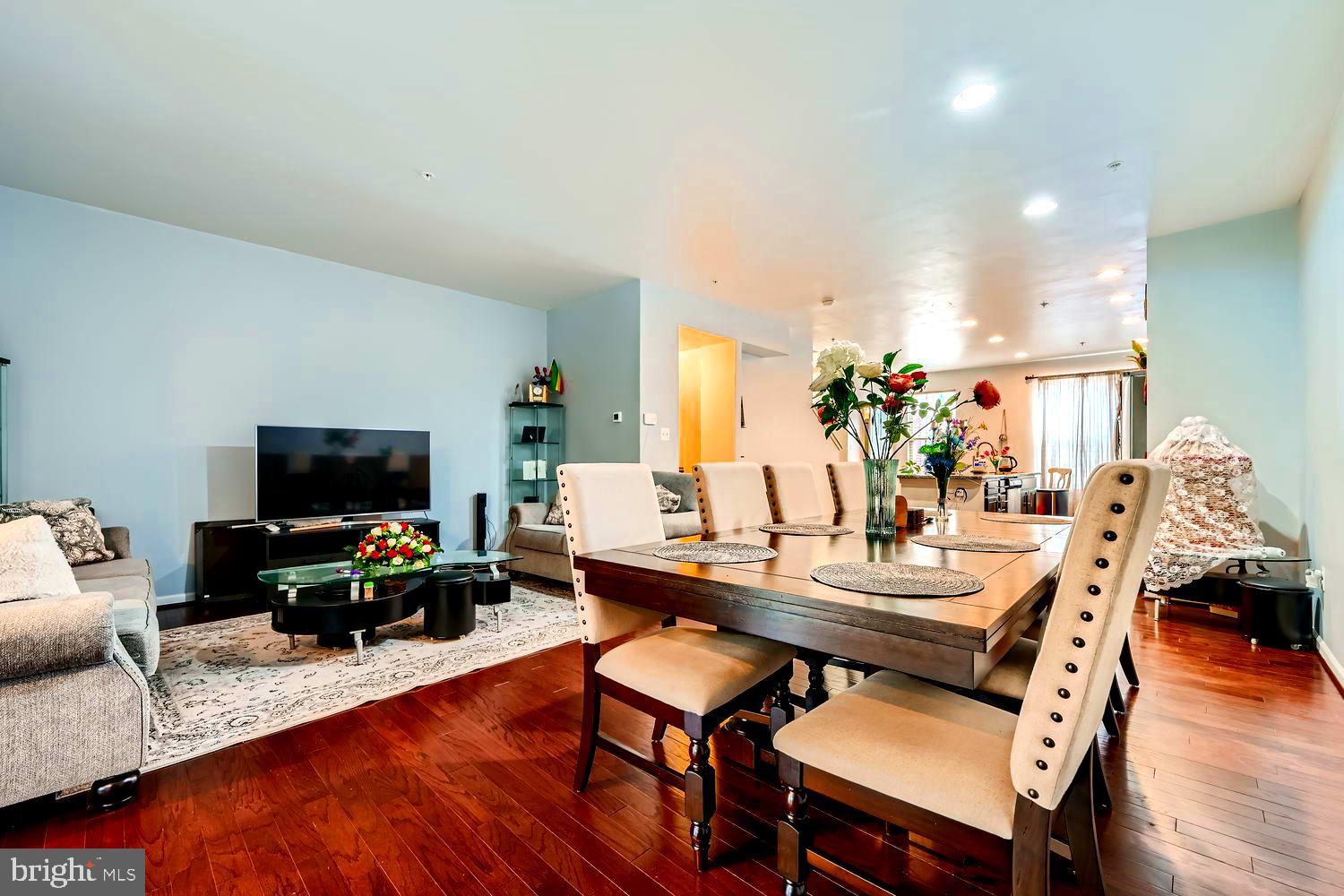 NORTH SHORE FOREST - Residential