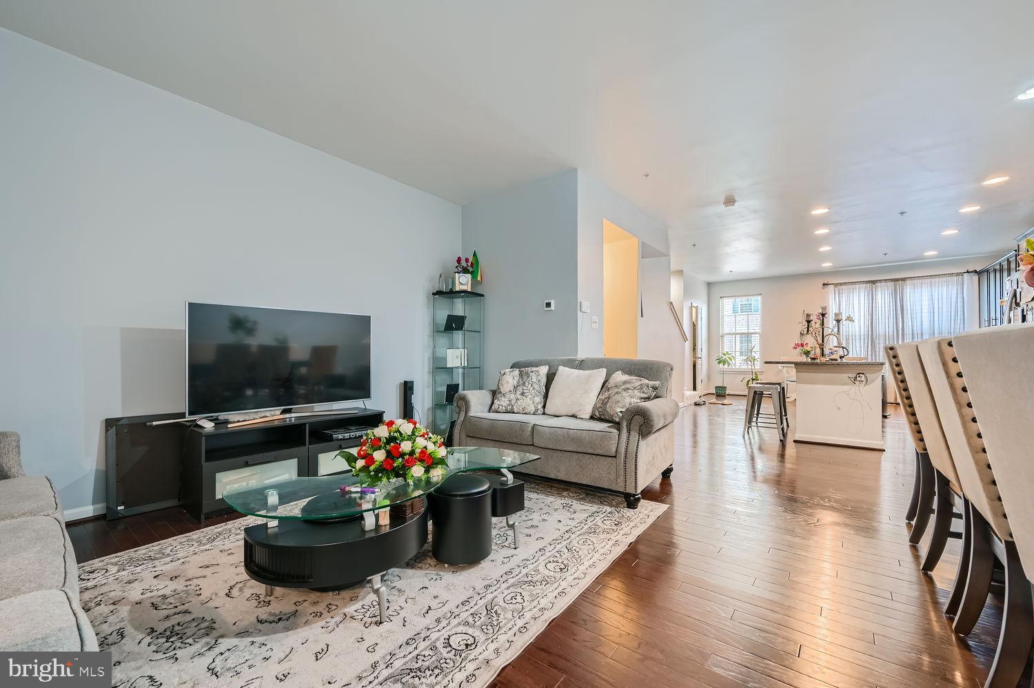 NORTH SHORE FOREST - Residential