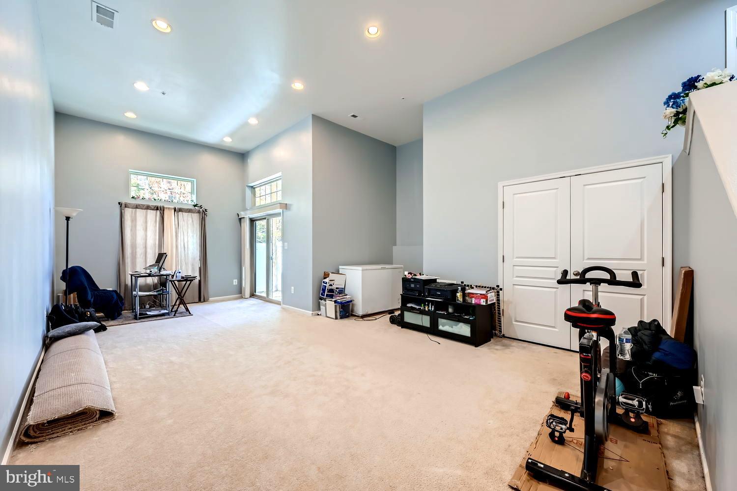 NORTH SHORE FOREST - Residential