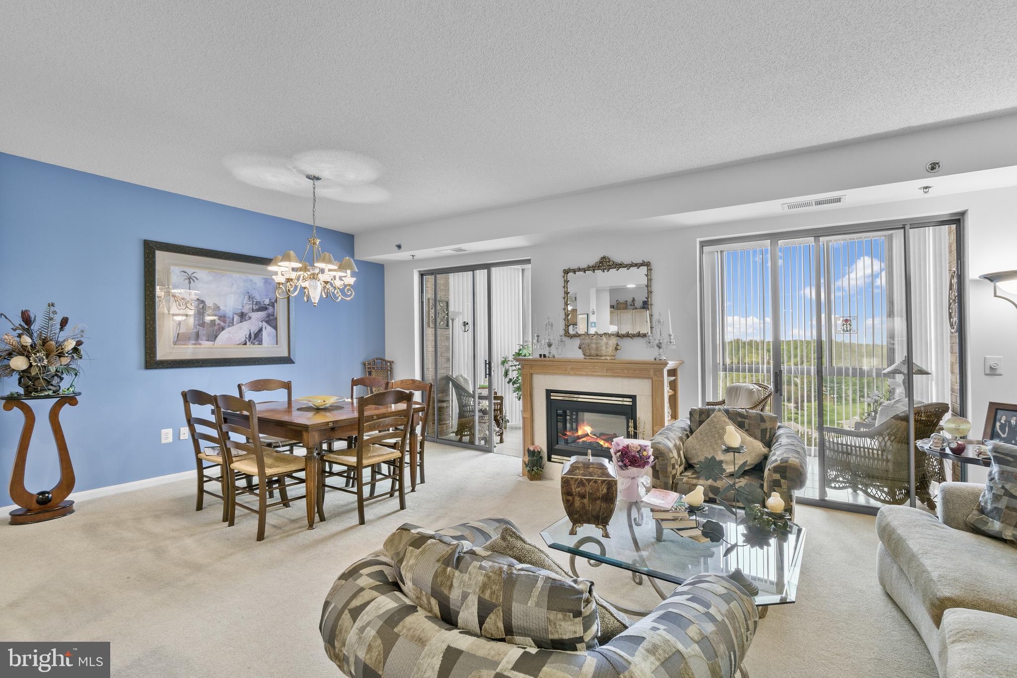 VANTAGE POINT WEST AT LW - Residential