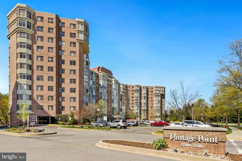 3210 N Leisure World Boulevard Unit 908, Silver Spring, MD 20906 - #: MDMC2232544