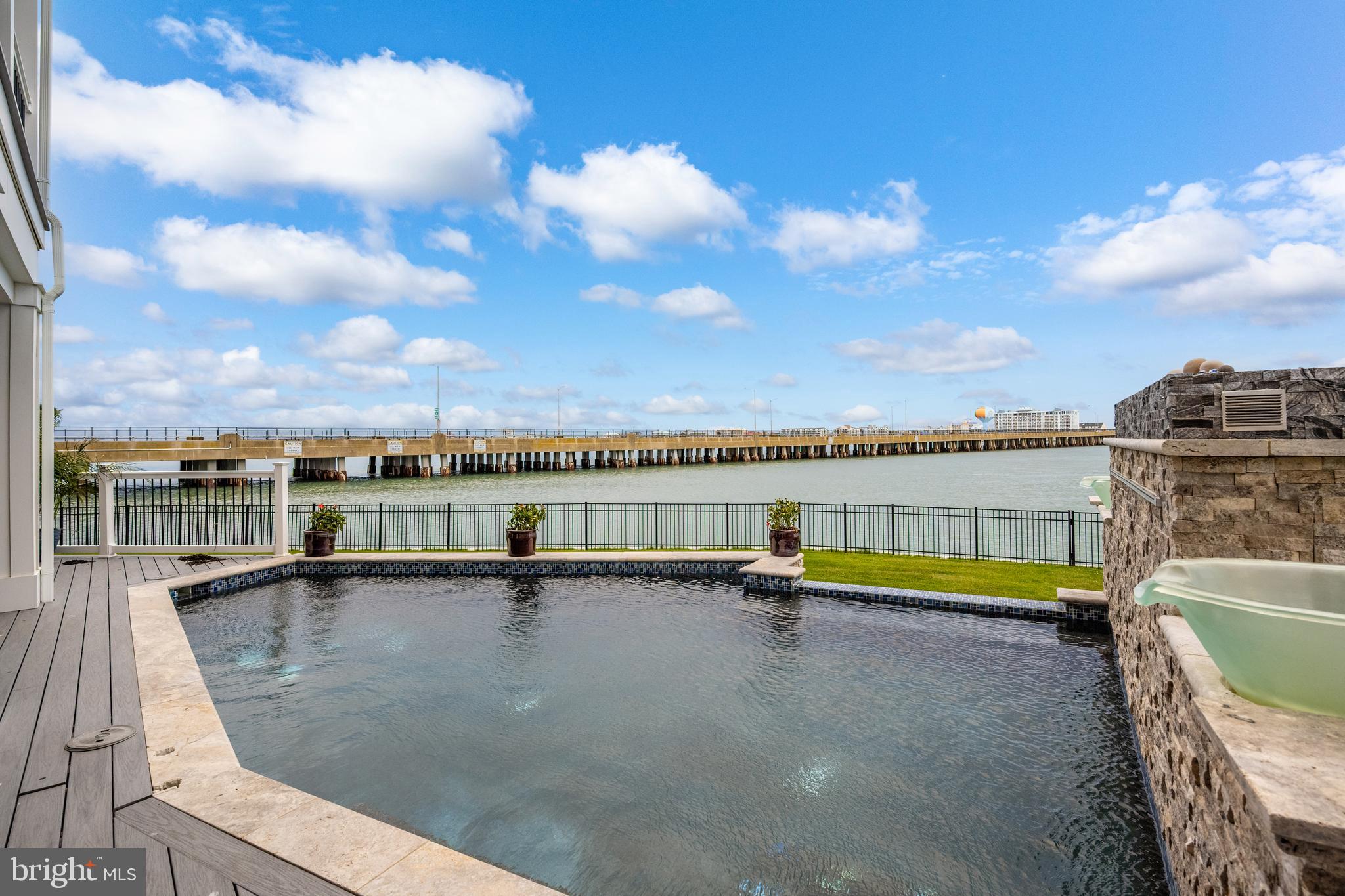 ESTATES AT INLET ISLE - Residential