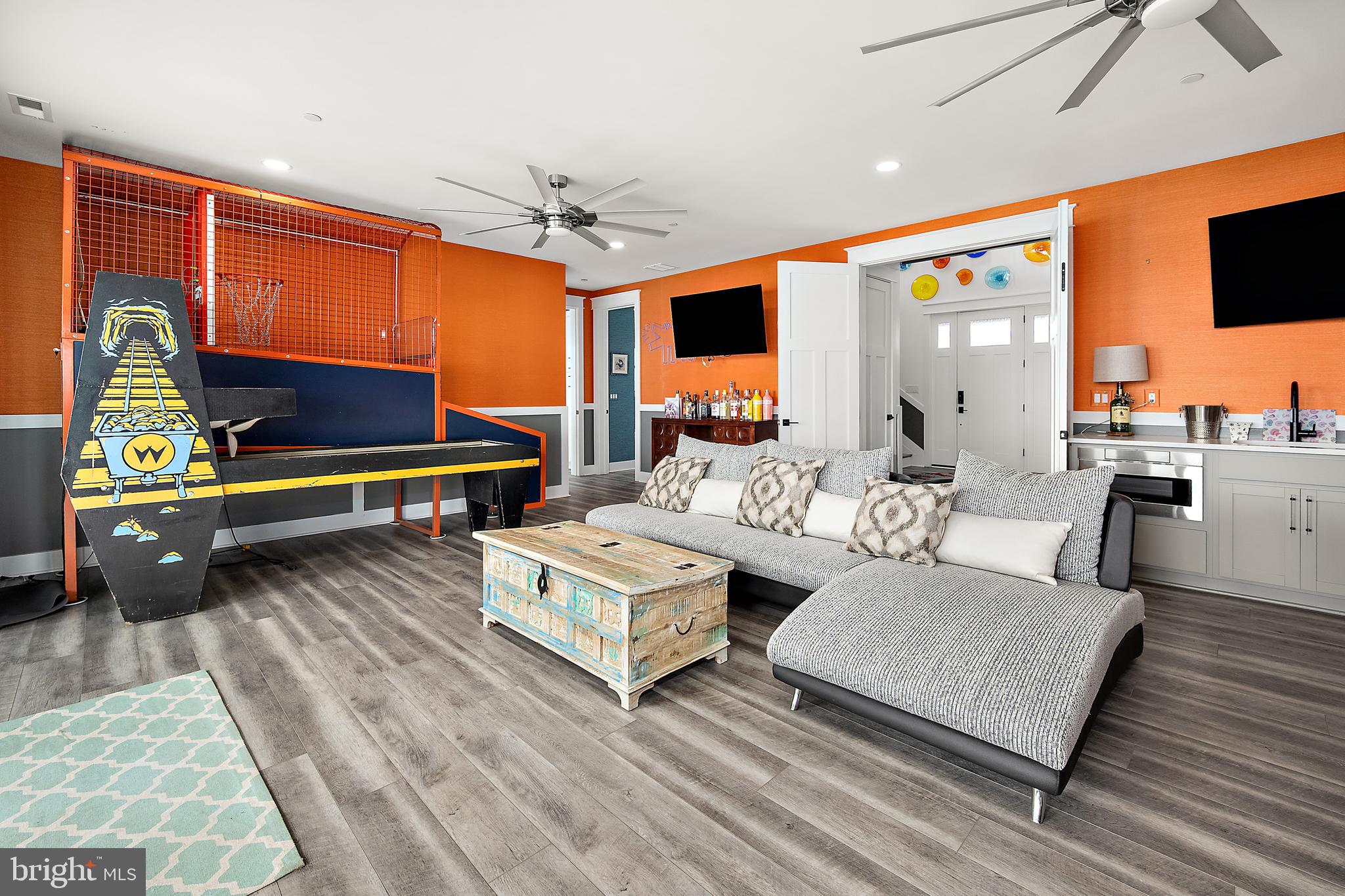 ESTATES AT INLET ISLE - Residential
