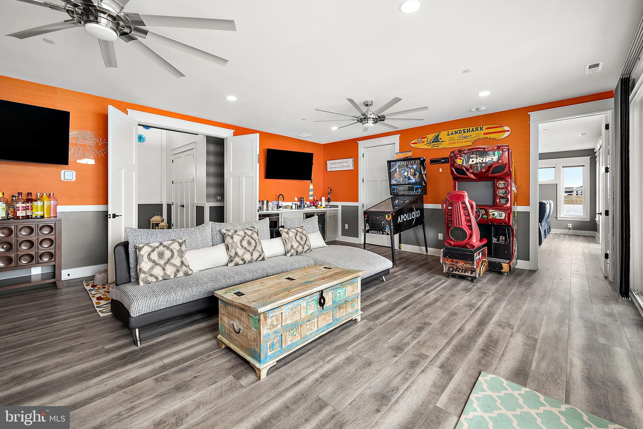 ESTATES AT INLET ISLE - Residential