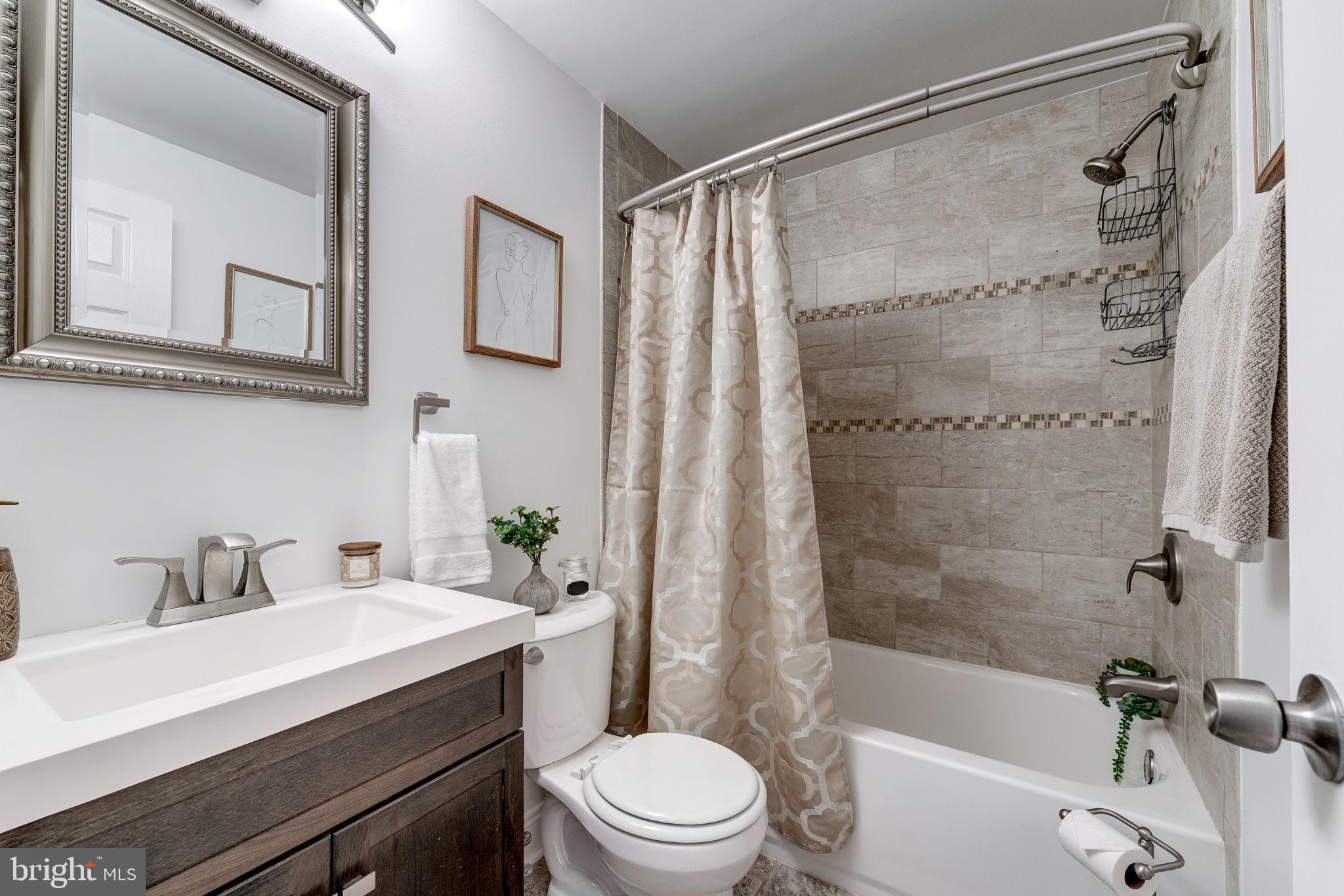 QUAIL VALLEY - Residential