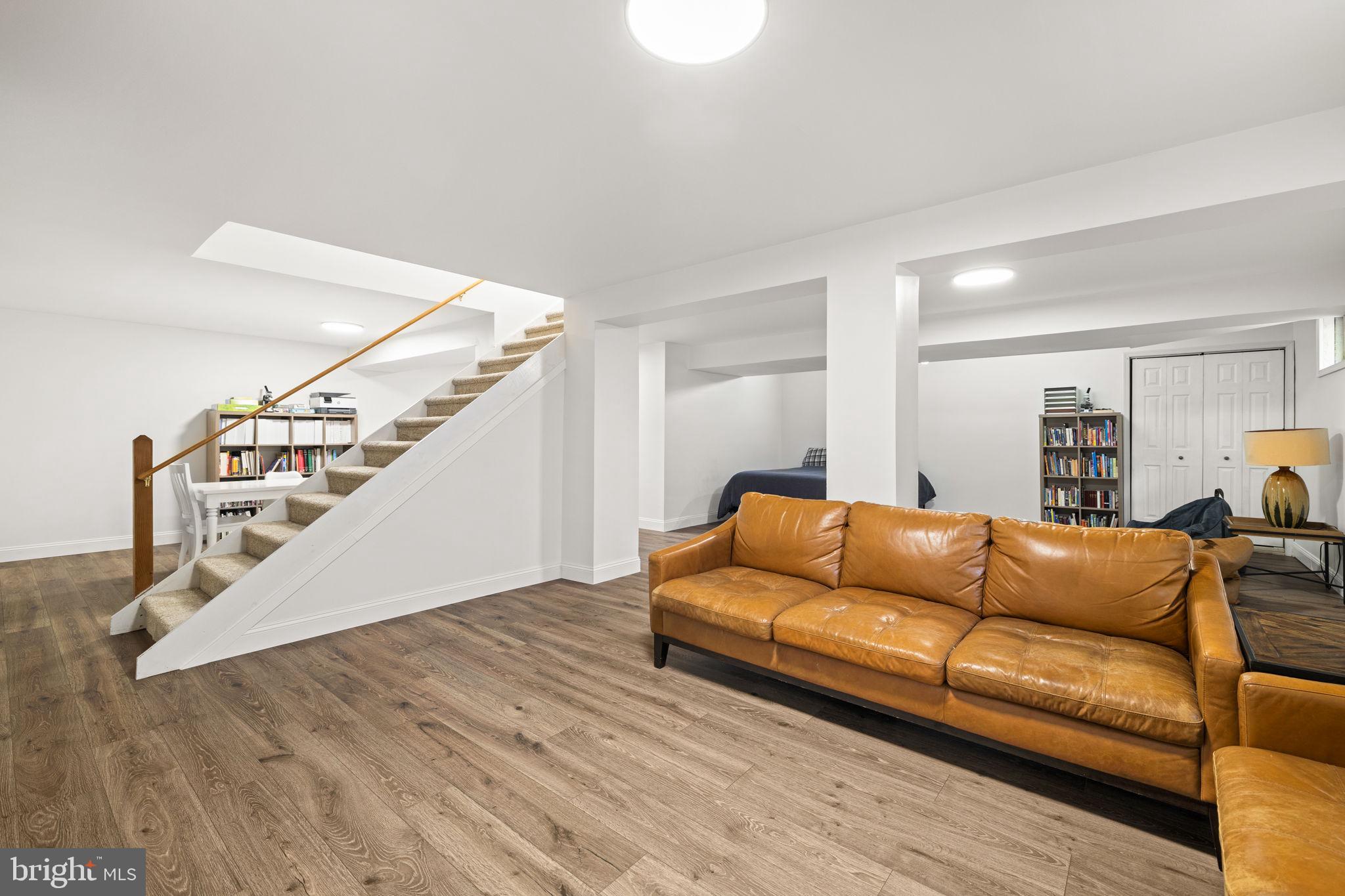 MAPLE LEAF ACRES - Residential