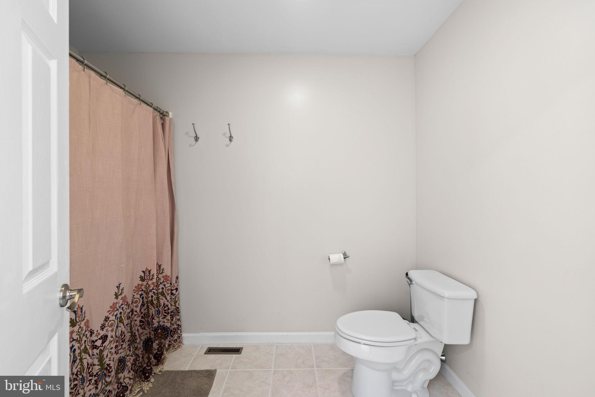 MAPLE LEAF ACRES - Residential