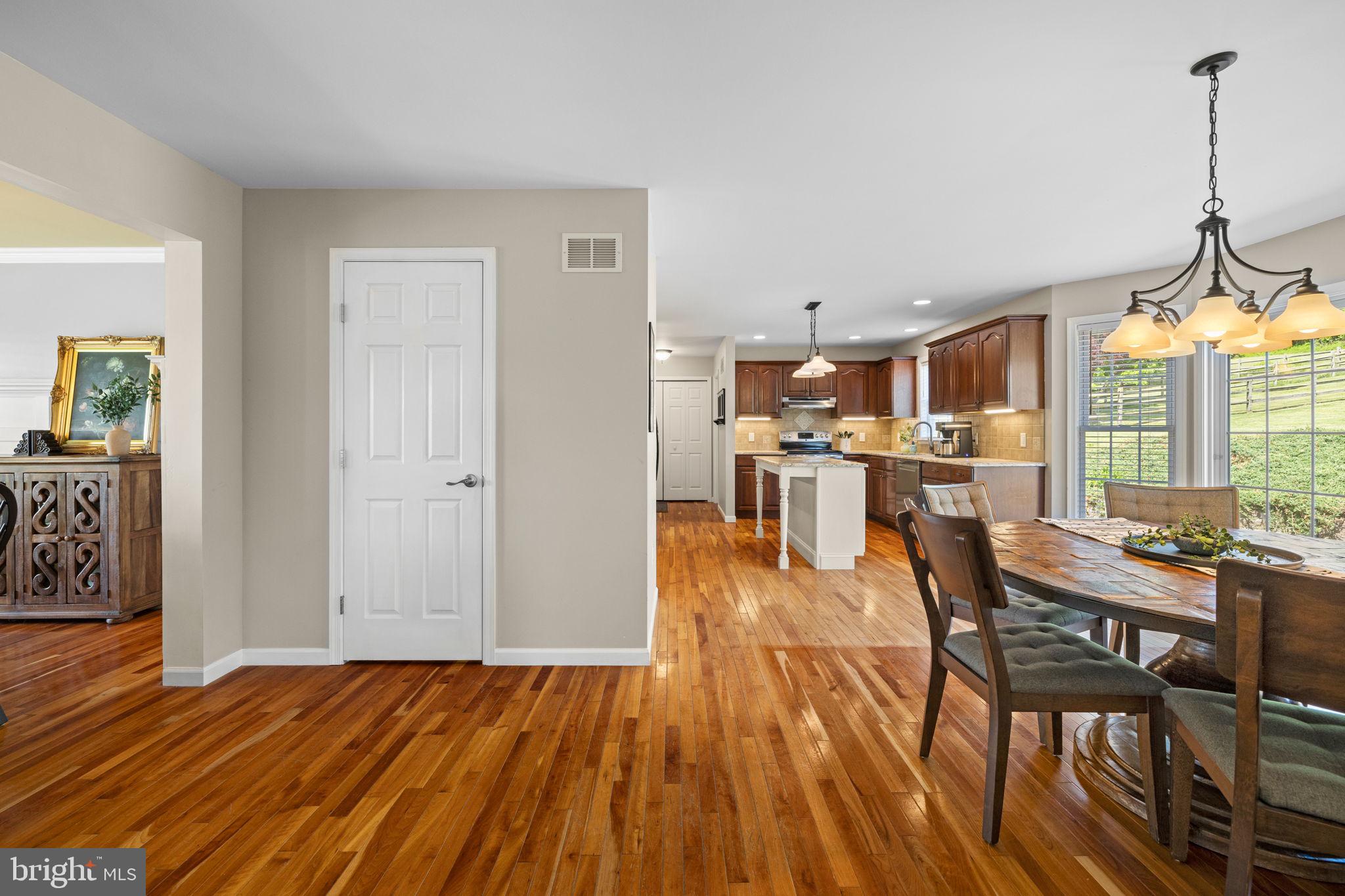 MAPLE LEAF ACRES - Residential