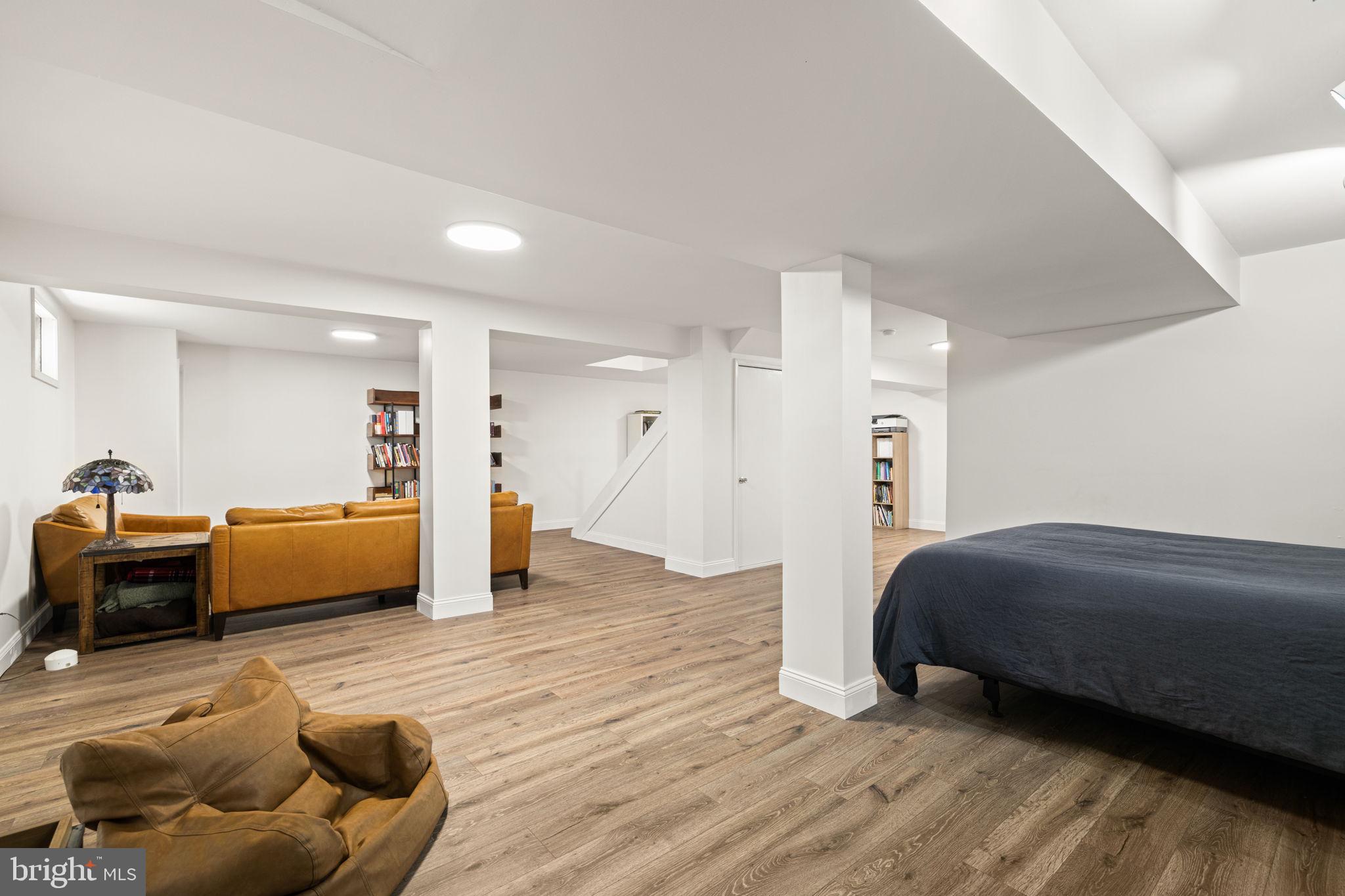 MAPLE LEAF ACRES - Residential