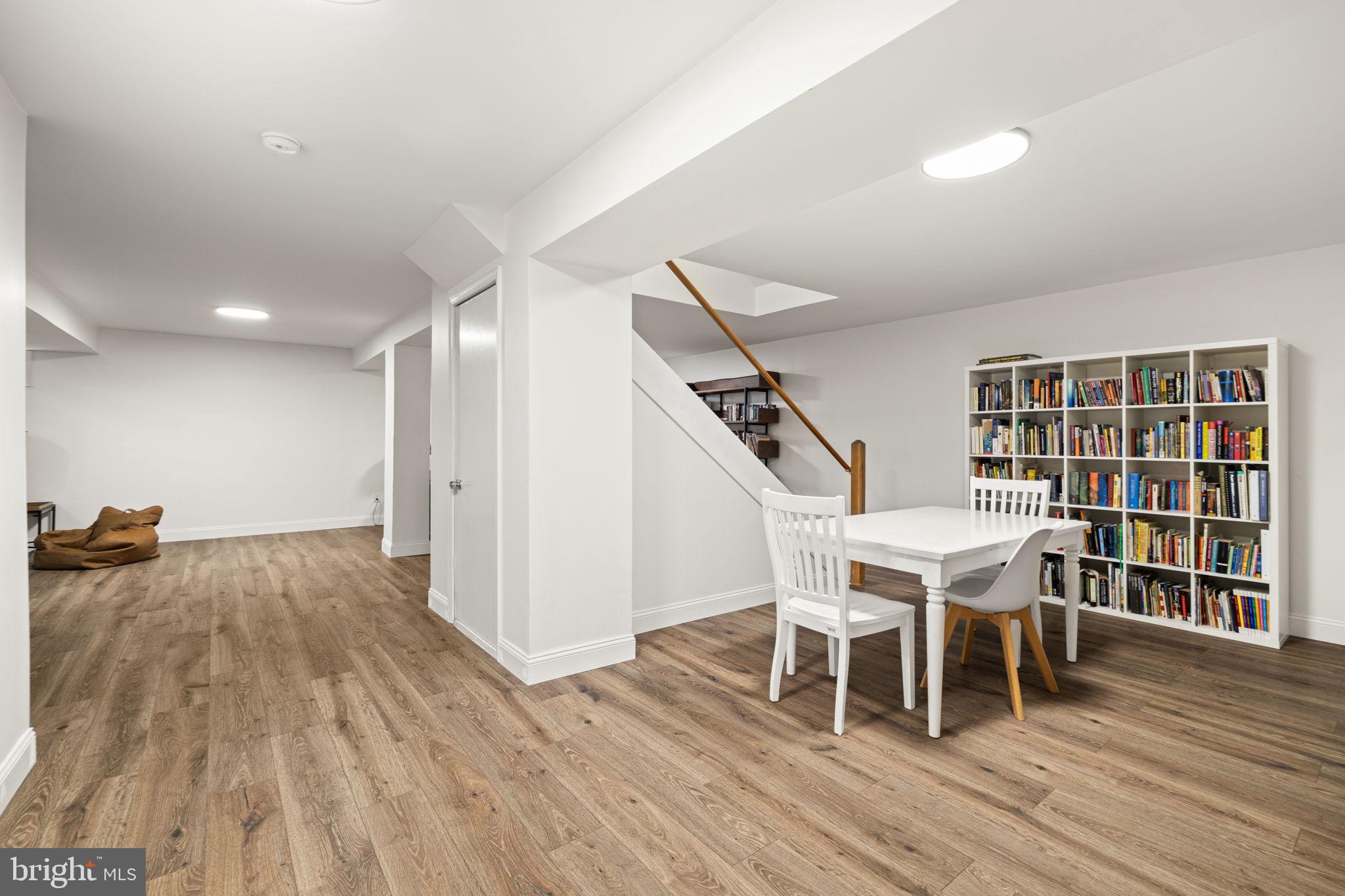 MAPLE LEAF ACRES - Residential