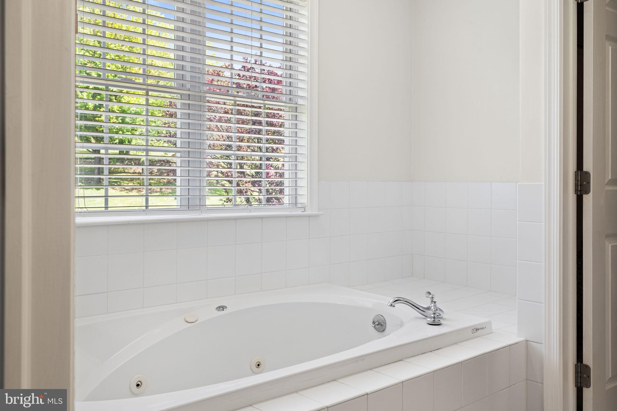 MAPLE LEAF ACRES - Residential