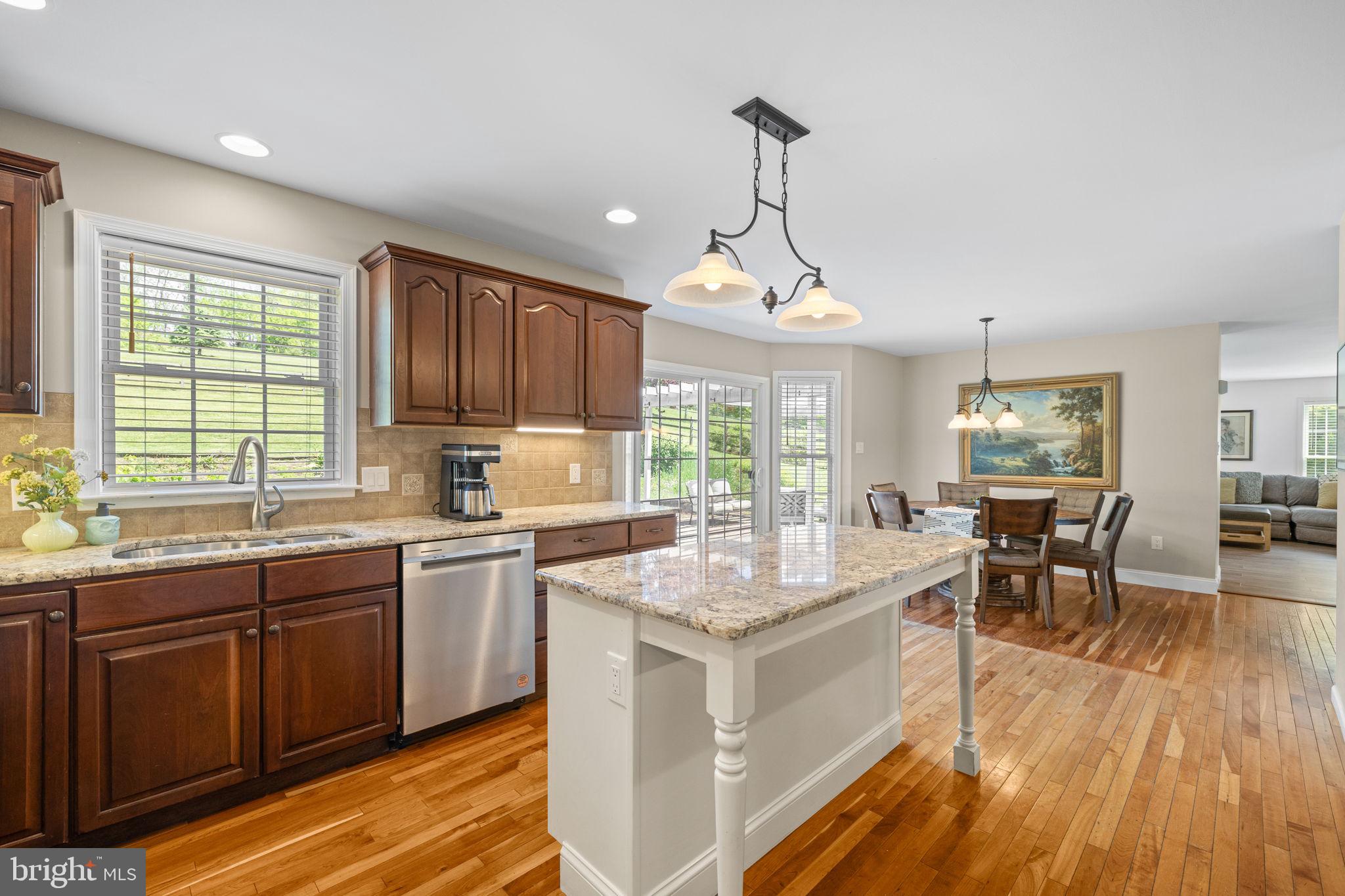 MAPLE LEAF ACRES - Residential