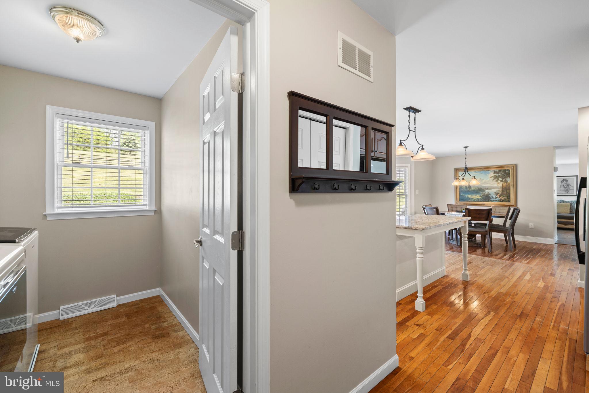 MAPLE LEAF ACRES - Residential