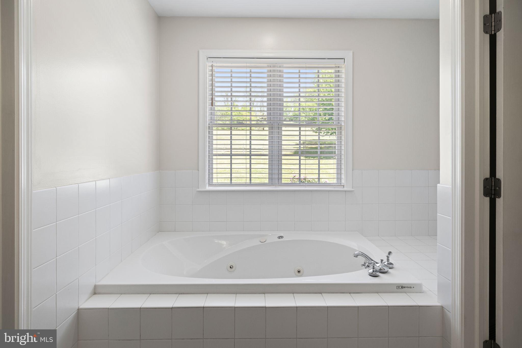 MAPLE LEAF ACRES - Residential