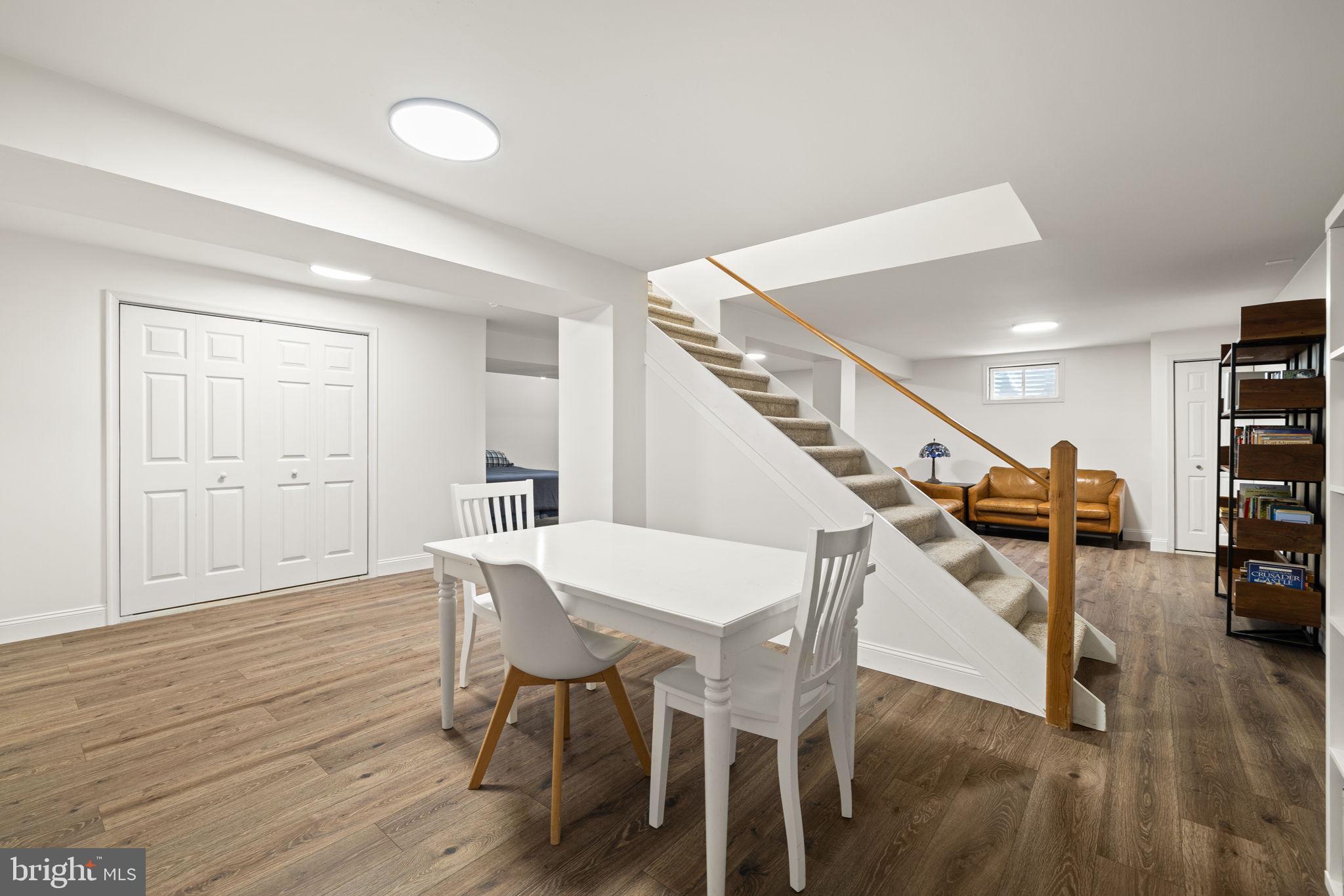 MAPLE LEAF ACRES - Residential