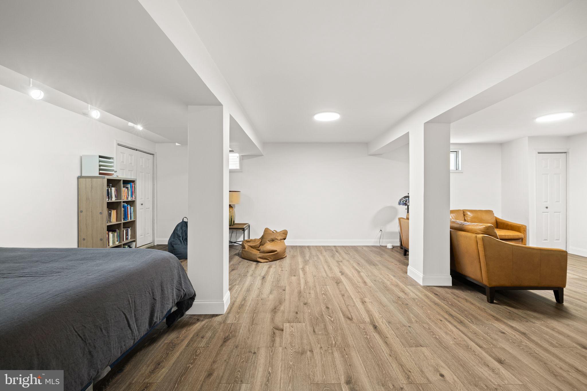 MAPLE LEAF ACRES - Residential