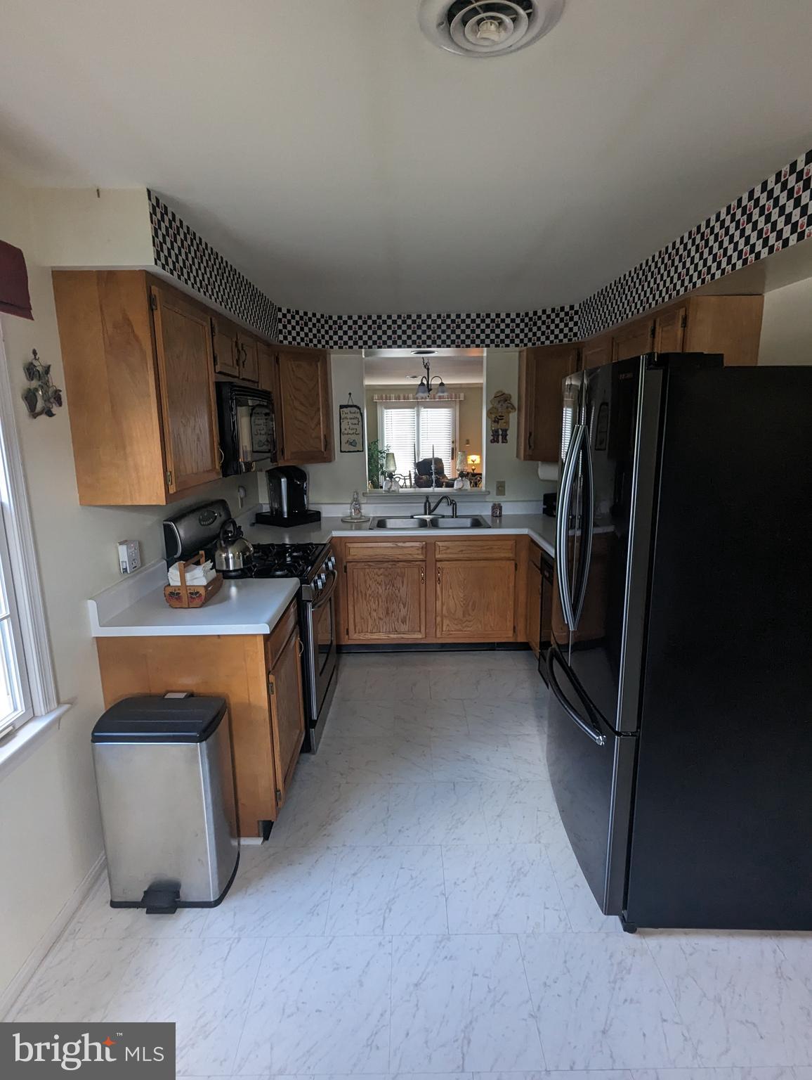 SPRINGETTS VILLAGE CONDOS - Residential