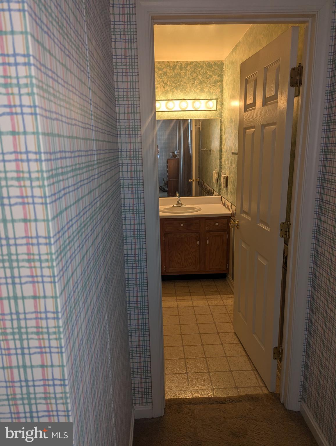 SPRINGETTS VILLAGE CONDOS - Residential