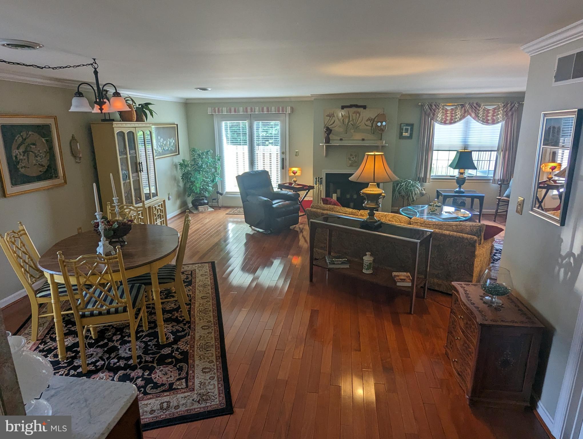 SPRINGETTS VILLAGE CONDOS - Residential