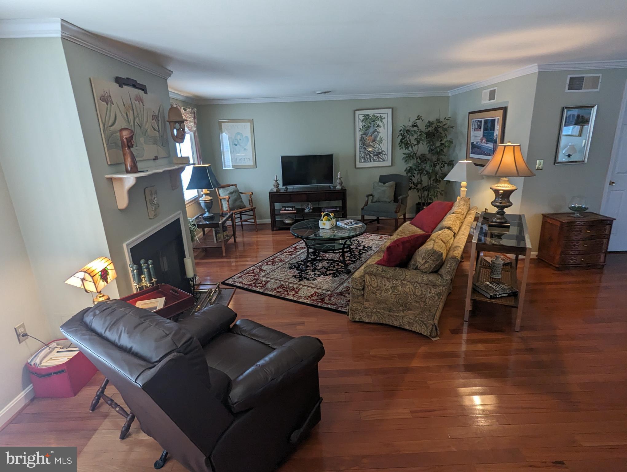 SPRINGETTS VILLAGE CONDOS - Residential