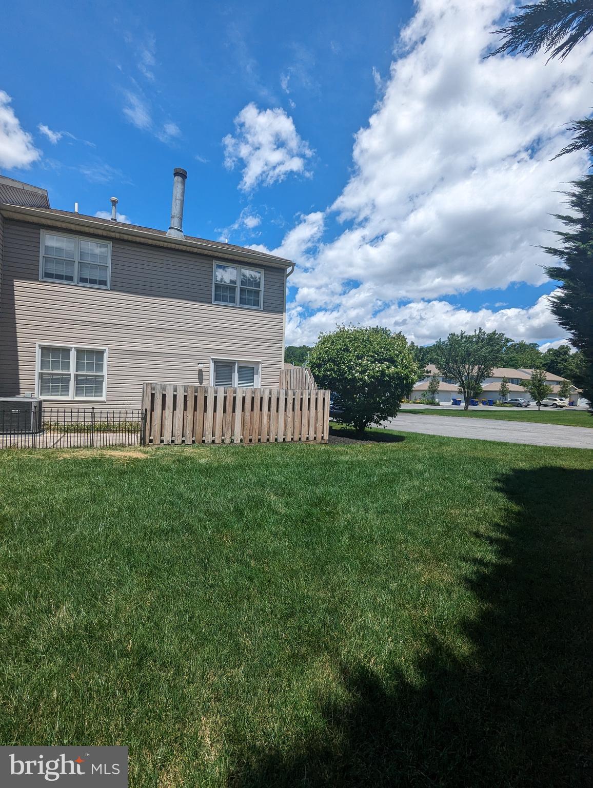 SPRINGETTS VILLAGE CONDOS - Residential