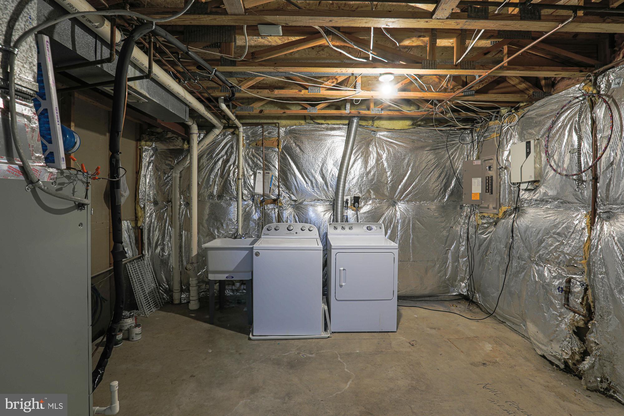 SUMMIT CHASE - Residential