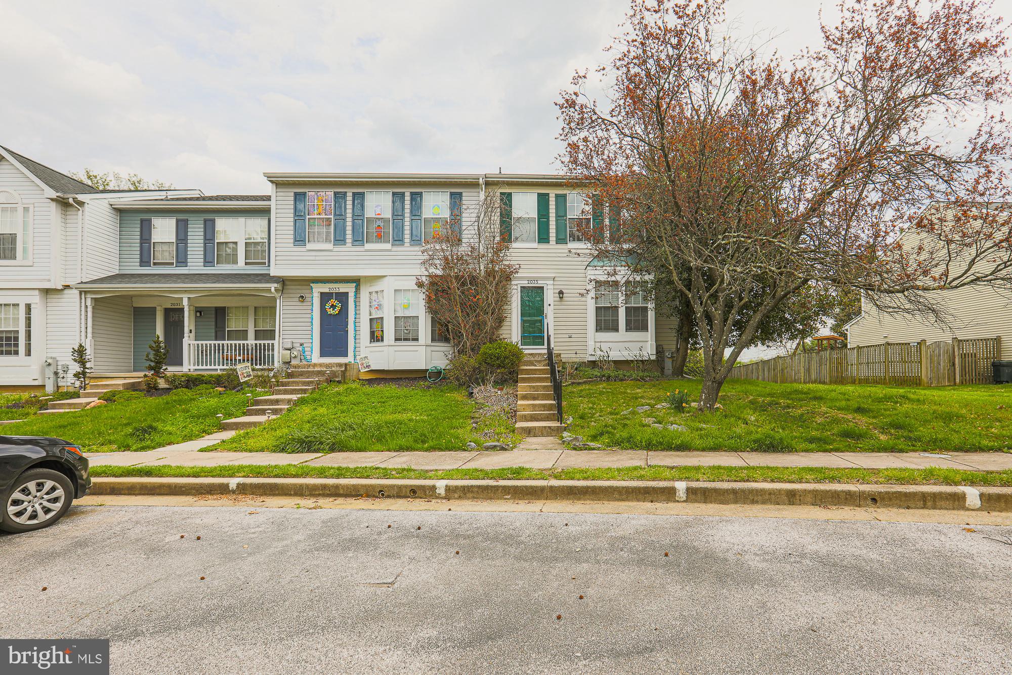 SUMMIT CHASE - Residential