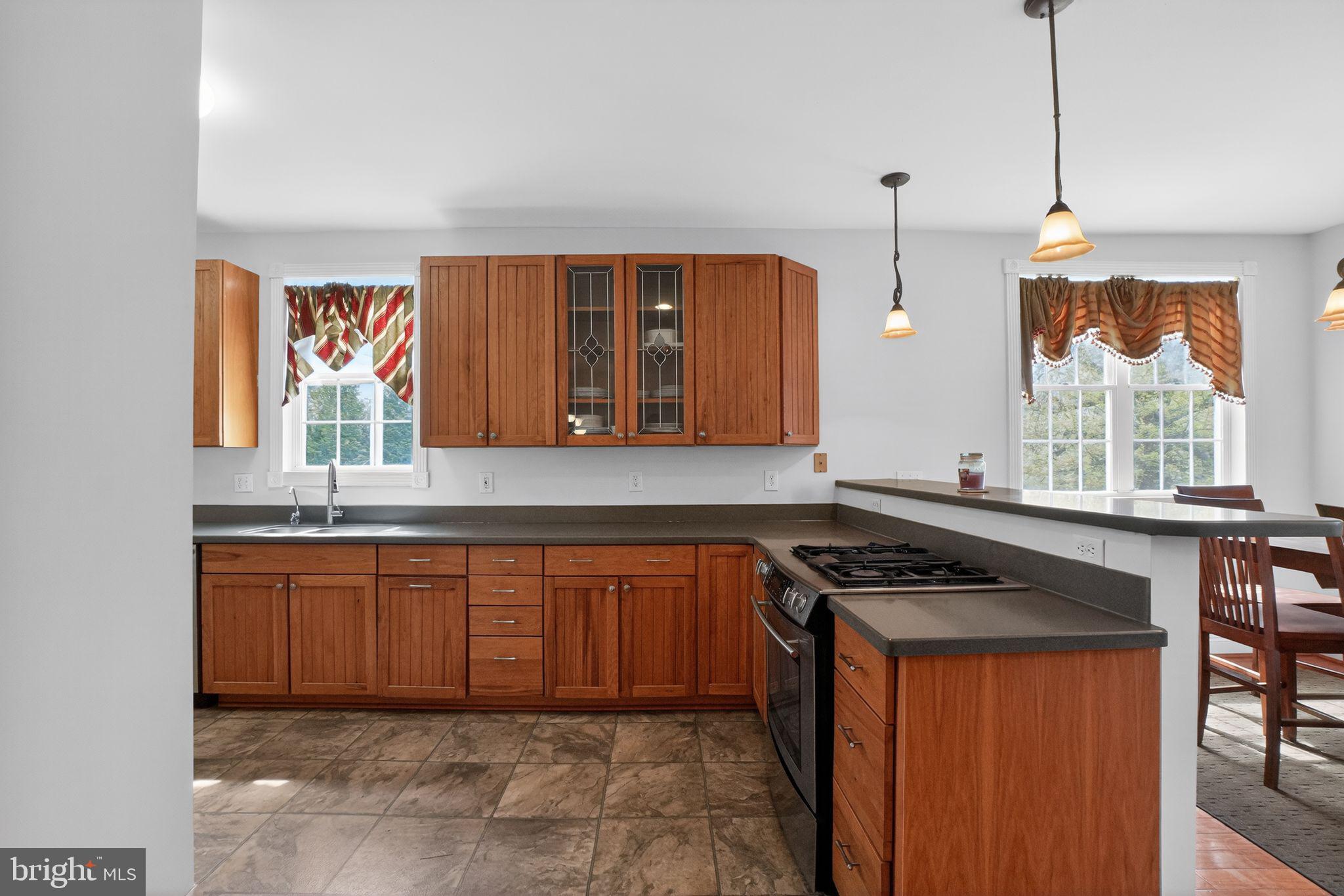 HIGH RIDGE - Residential