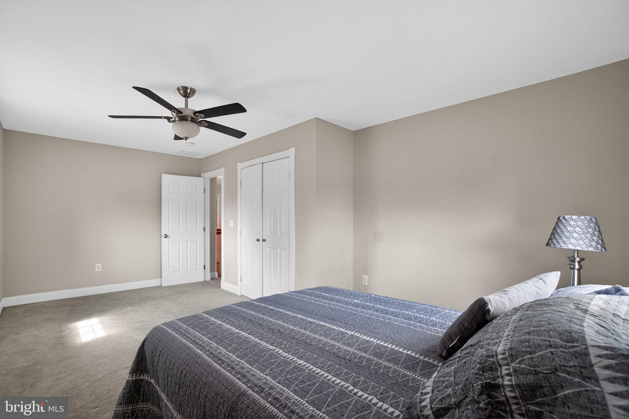 HIGH RIDGE - Residential