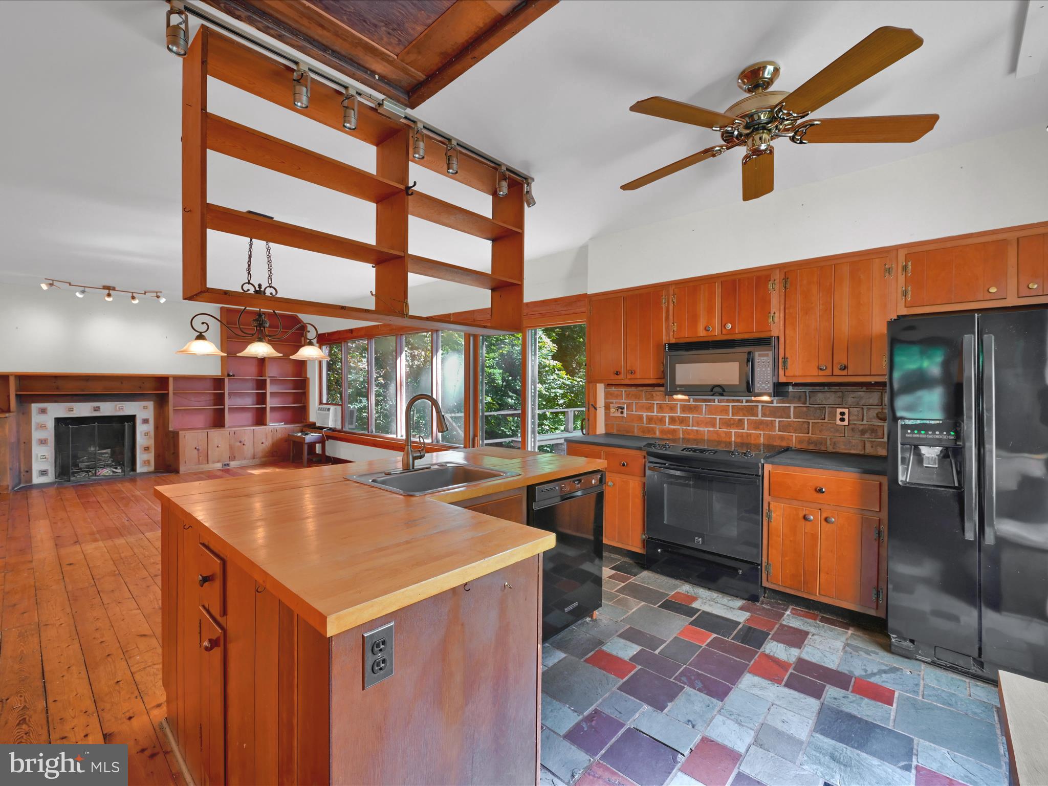 NETHER PROVIDENCE - Residential